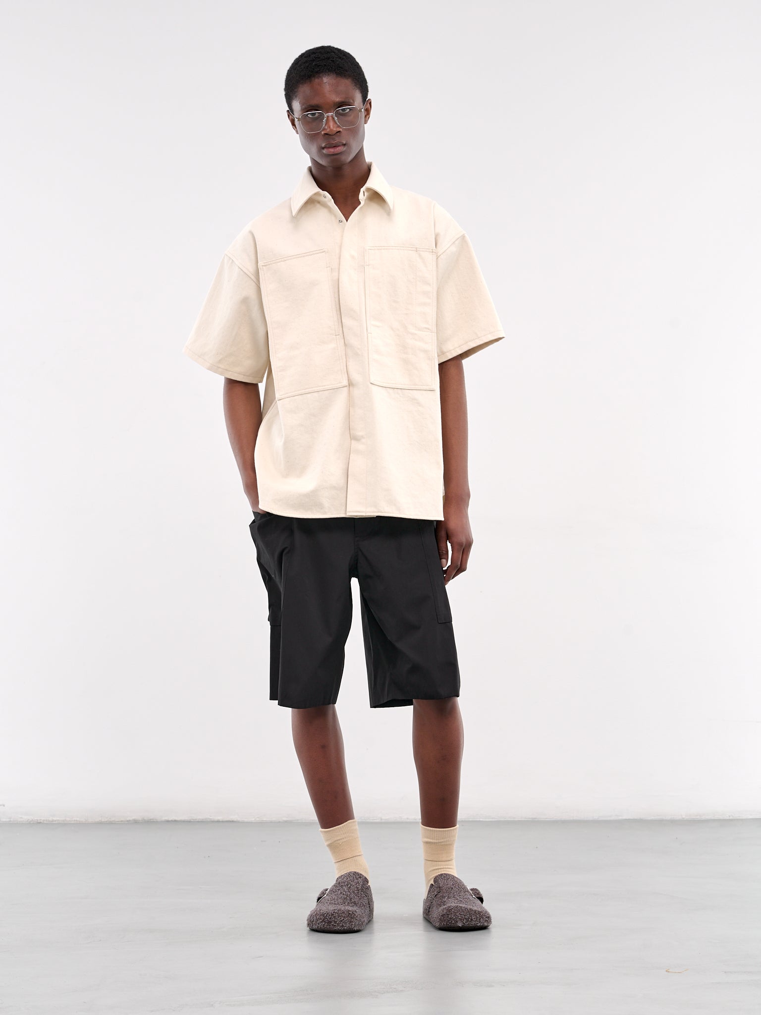 Elasticated Cargo Shorts (J47KA0279-J45292-BLACK)