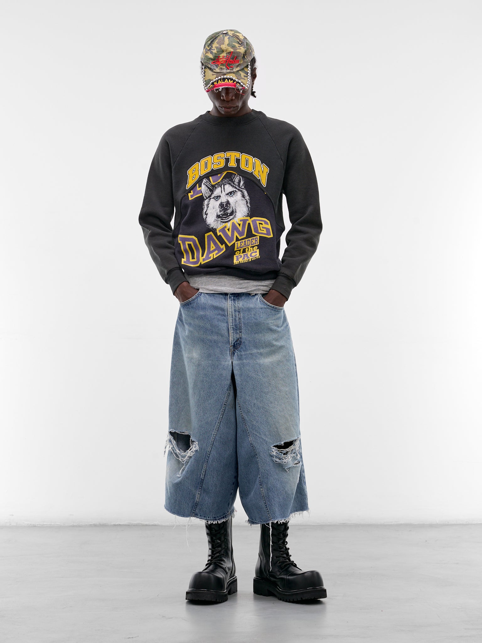 Black Upcycled Wave Graphic Sweatshirt (JJ-002-38-BLACK)