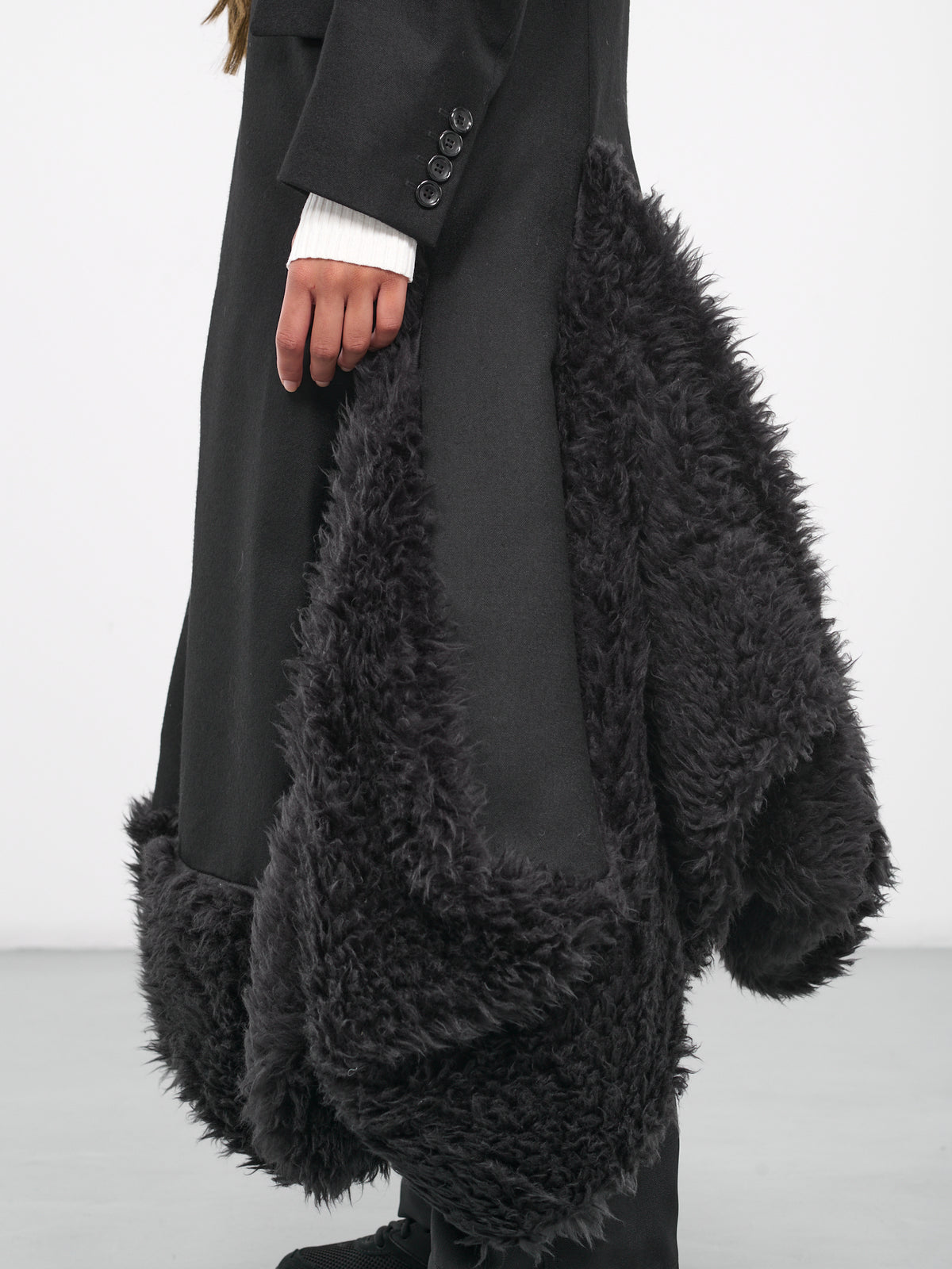 Faux Shearling Ruffled Overcoat (JL-C017-051-BLACK-BLACK)