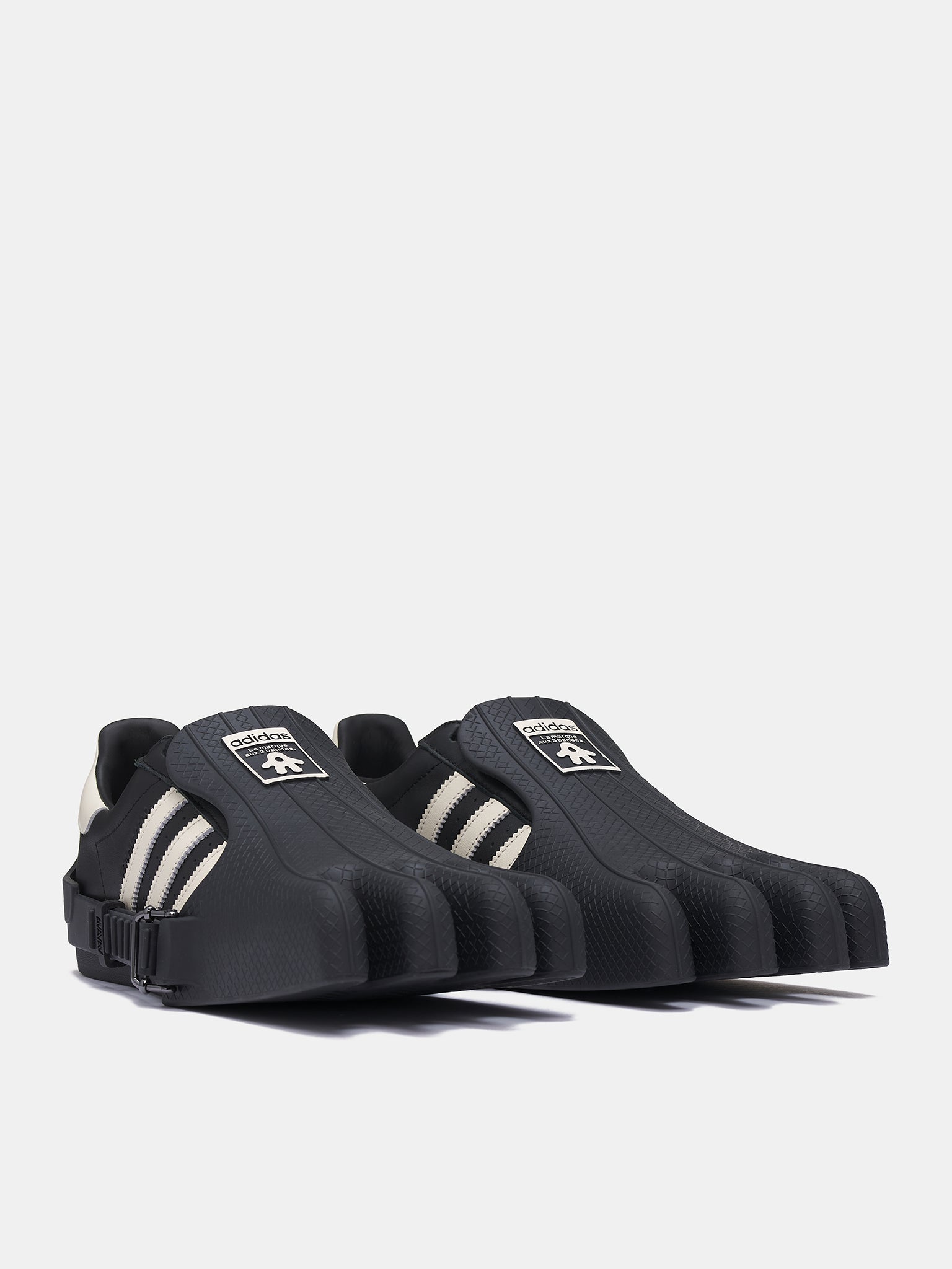 AVAVAV Superfinger Superstar Shoes (JP7141-BLACK) AVAVAV Superfinger Superstar Shoes (JP7141-BLACK)