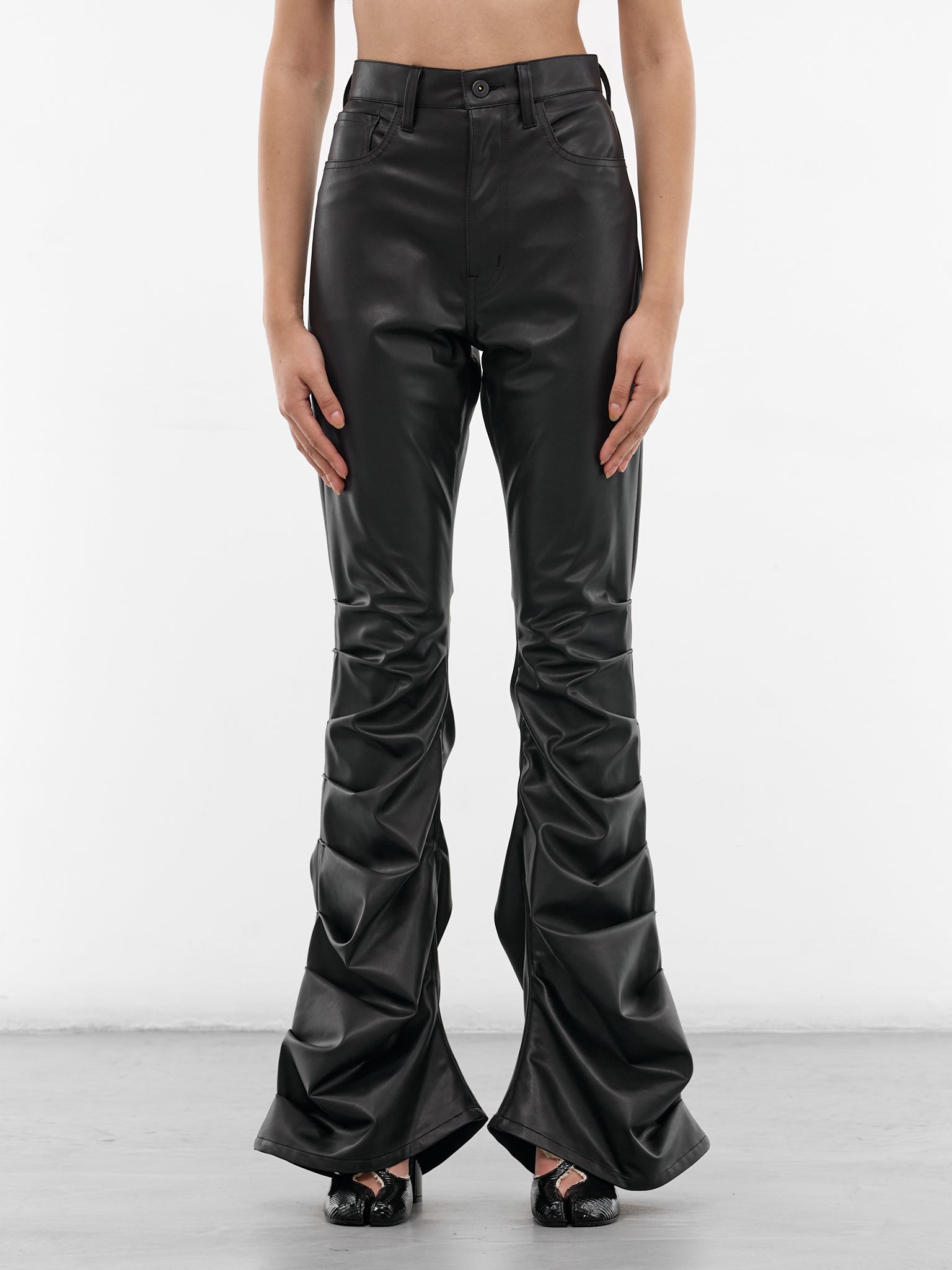 Vegan Leather Pleated Flare Pants (JQ-P014-S26-BLACK)