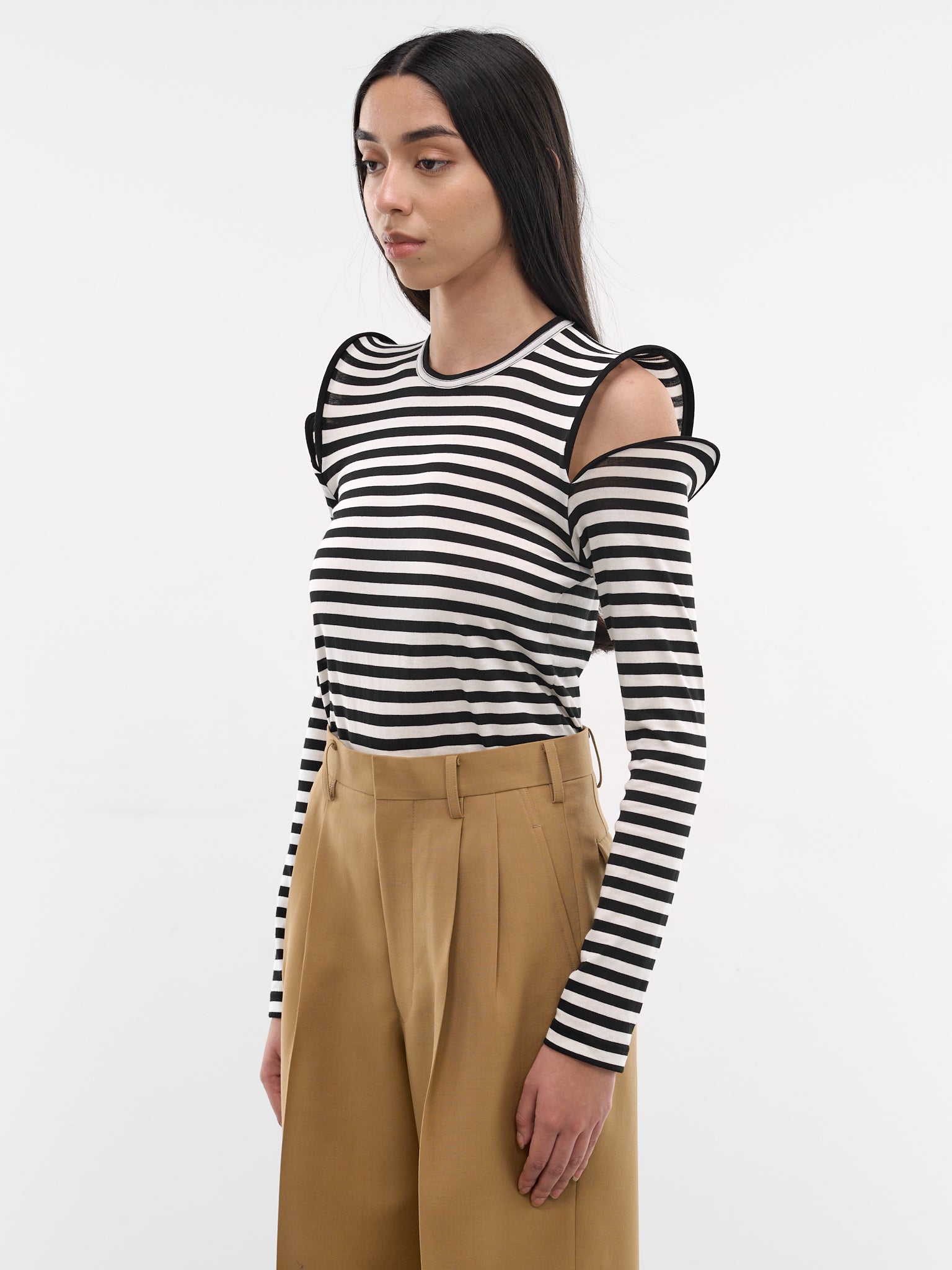 Striped Sculptural Shoulder Cut-Out Top (JQ-T022-S26-BLACK-WHITE)