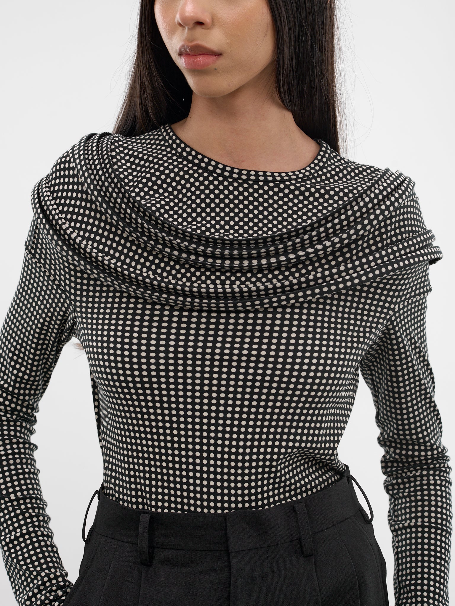 Polka Dot Sculptural Ring Top (JQ-T023-S26-BLACK-OFF-WHITE)