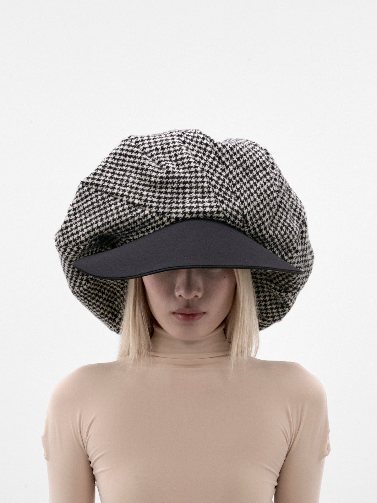Houndstooth Oversized Cap (JR-K614-W26-BLACK-WHITE)