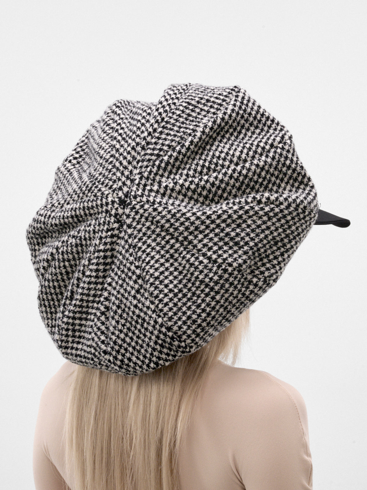 Houndstooth Oversized Cap (JR-K614-W26-BLACK-WHITE)