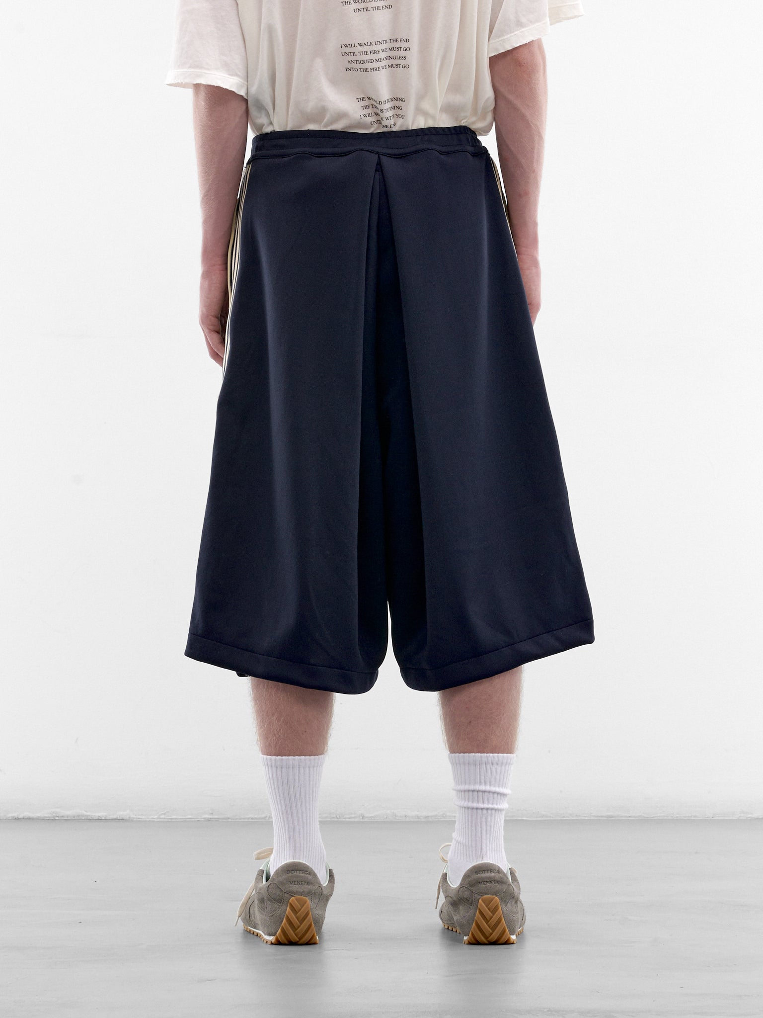 Kome-Kome Stripe Track Jorts (K2604LP128-NV-NAVY)