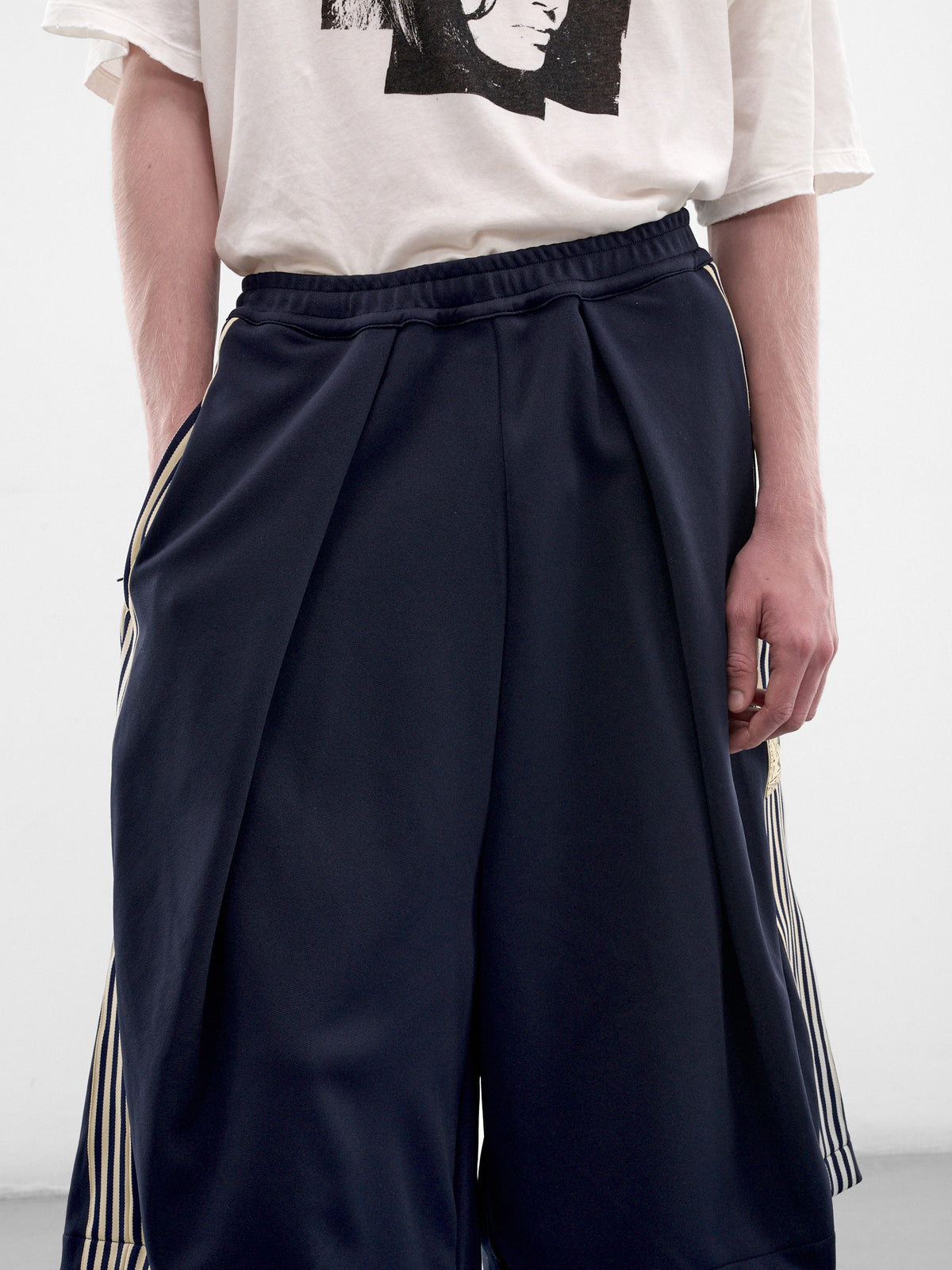 Kome-Kome Stripe Track Jorts (K2604LP128-NV-NAVY)