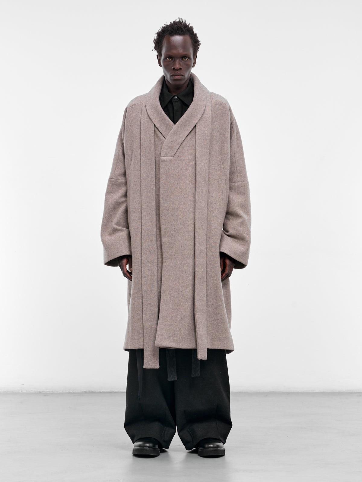 The Kilong Greige Wool Coat (KILONG-GREIGE)