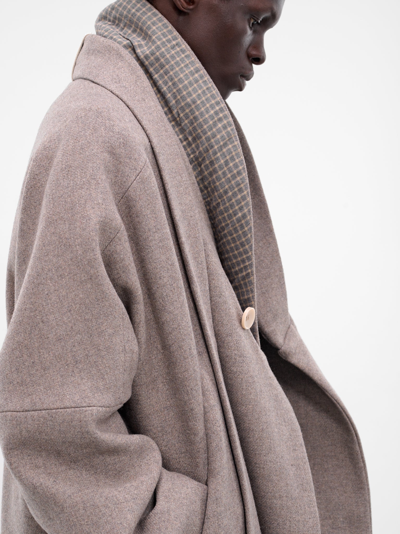 The Kilong Greige Wool Coat (KILONG-GREIGE)