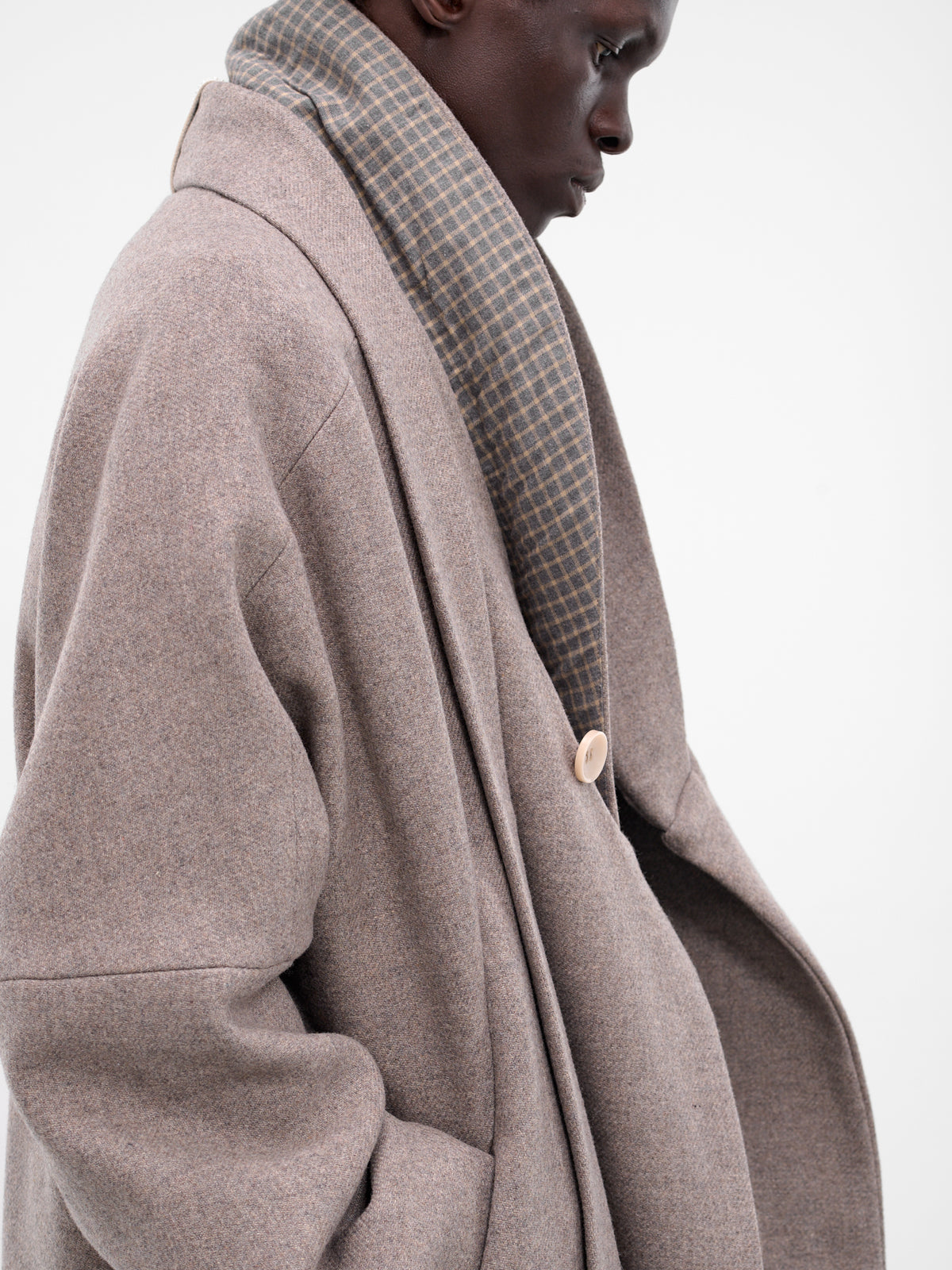The Kilong Greige Wool Coat (KILONG-GREIGE)