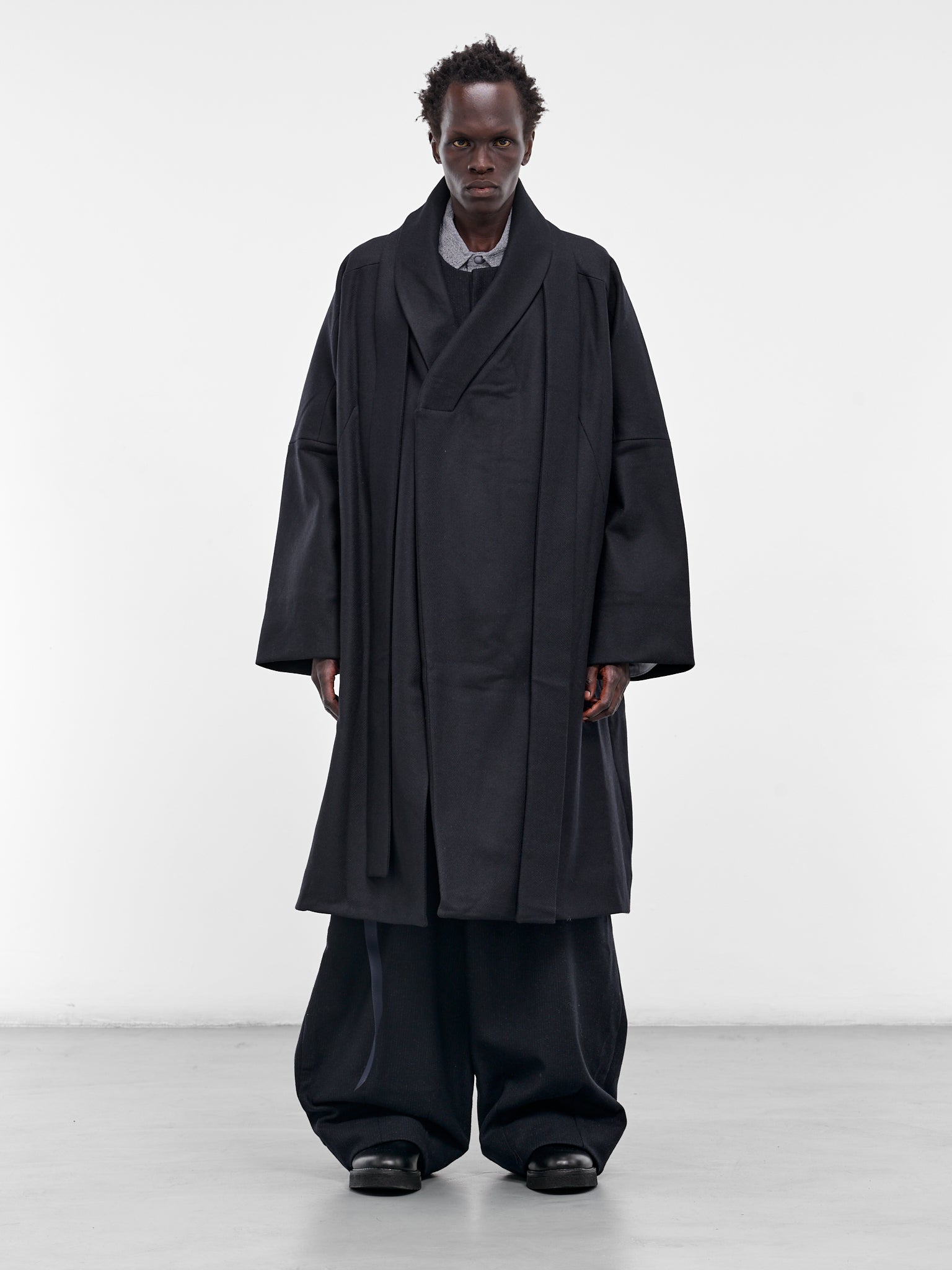 The Kilong Navy Wool Coat (KILONG-NAVY)