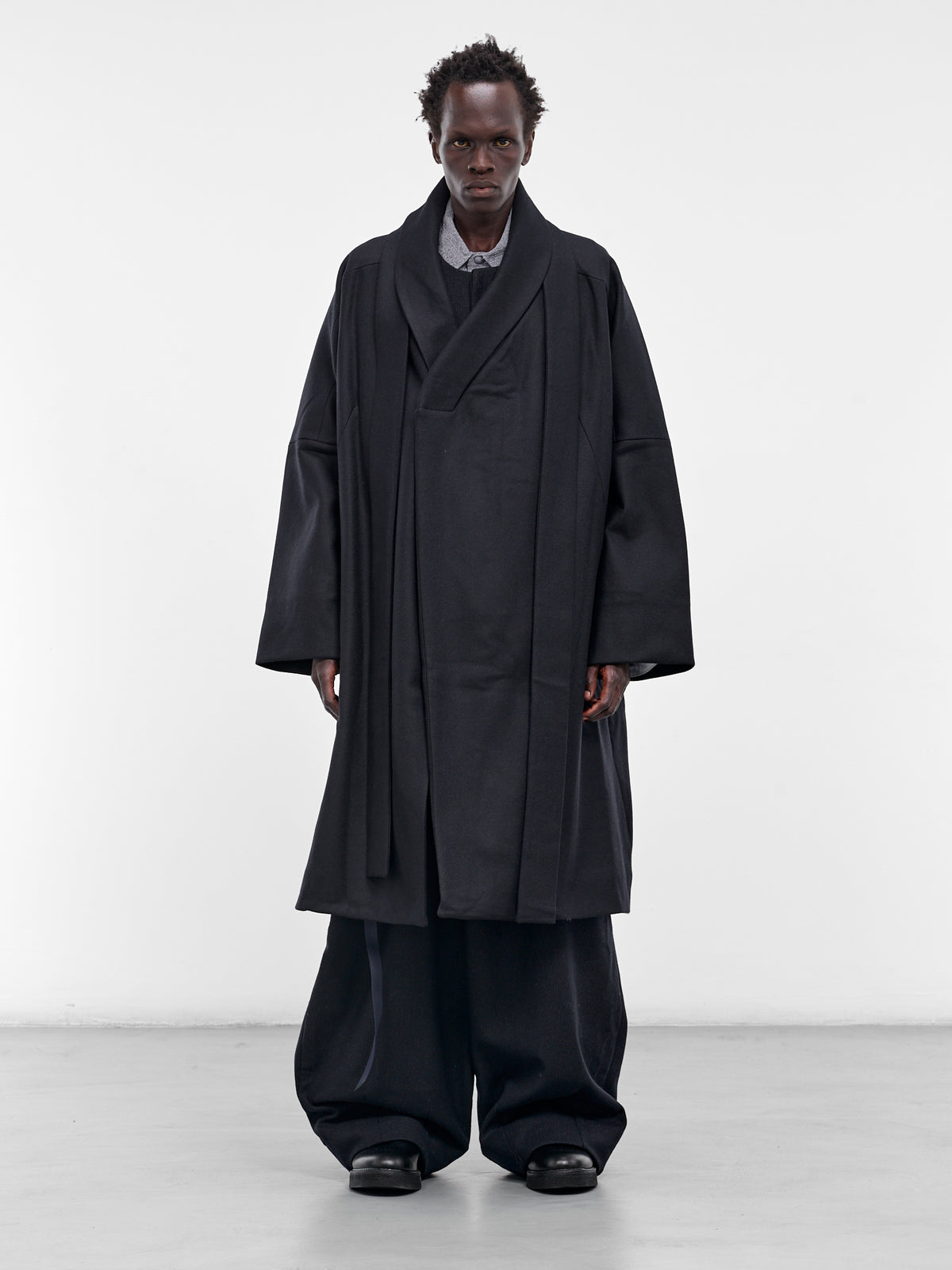 The Kilong Navy Wool Coat (KILONG-NAVY)