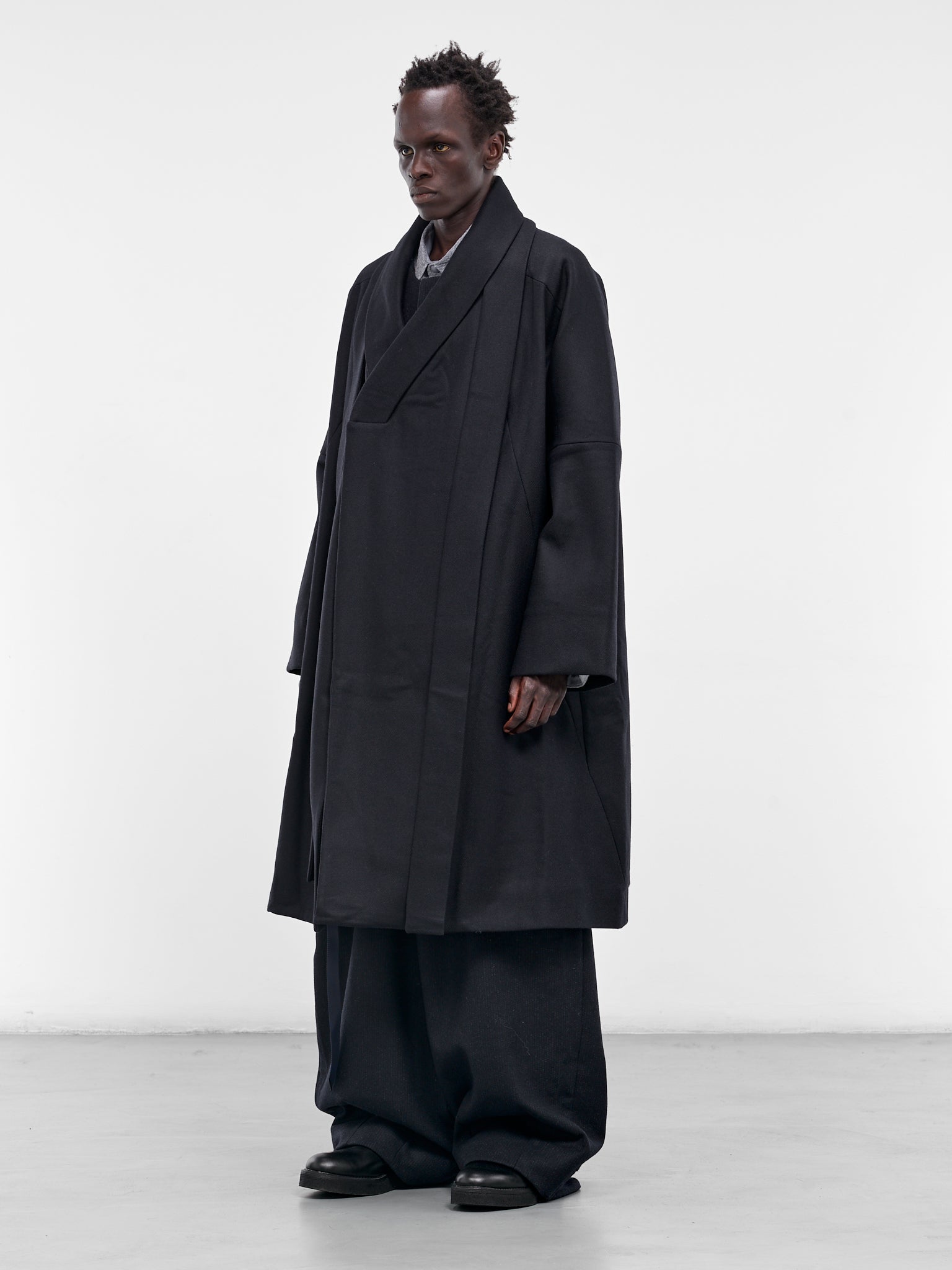 The Kilong Navy Wool Coat (KILONG-NAVY)