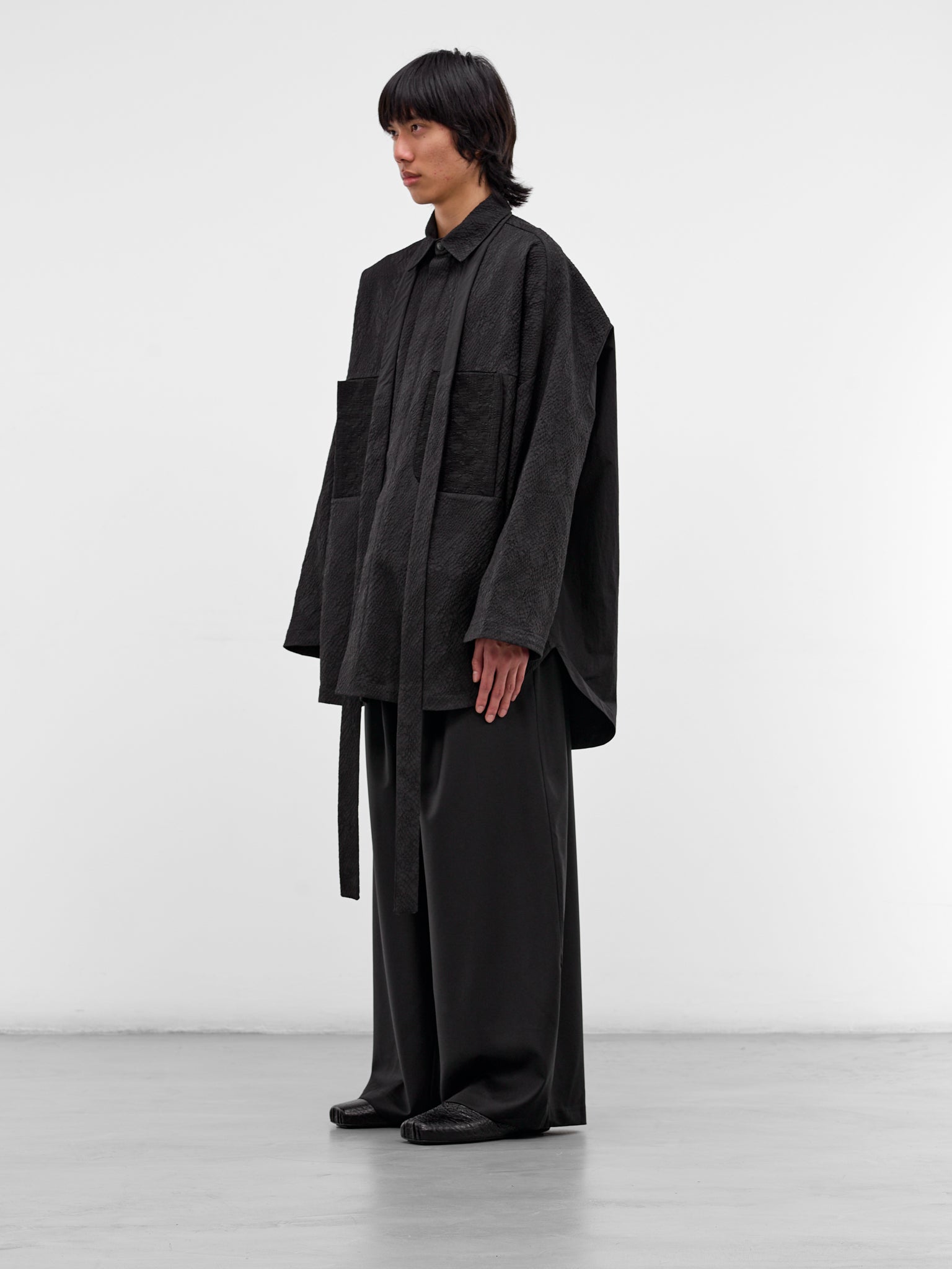 Kirtis Black Textured Cape Shirt (KIRTIS-BLACK-SLAKE)