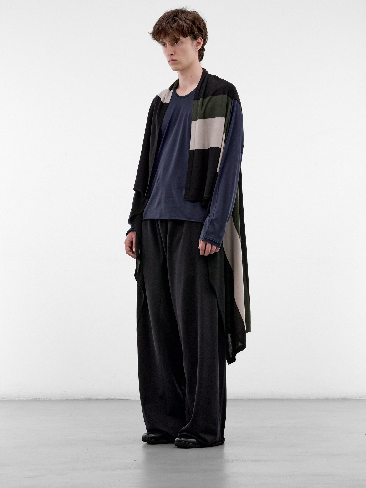 Color Blocked Knit Scarf (KKAW26KN05-100-BLACK)