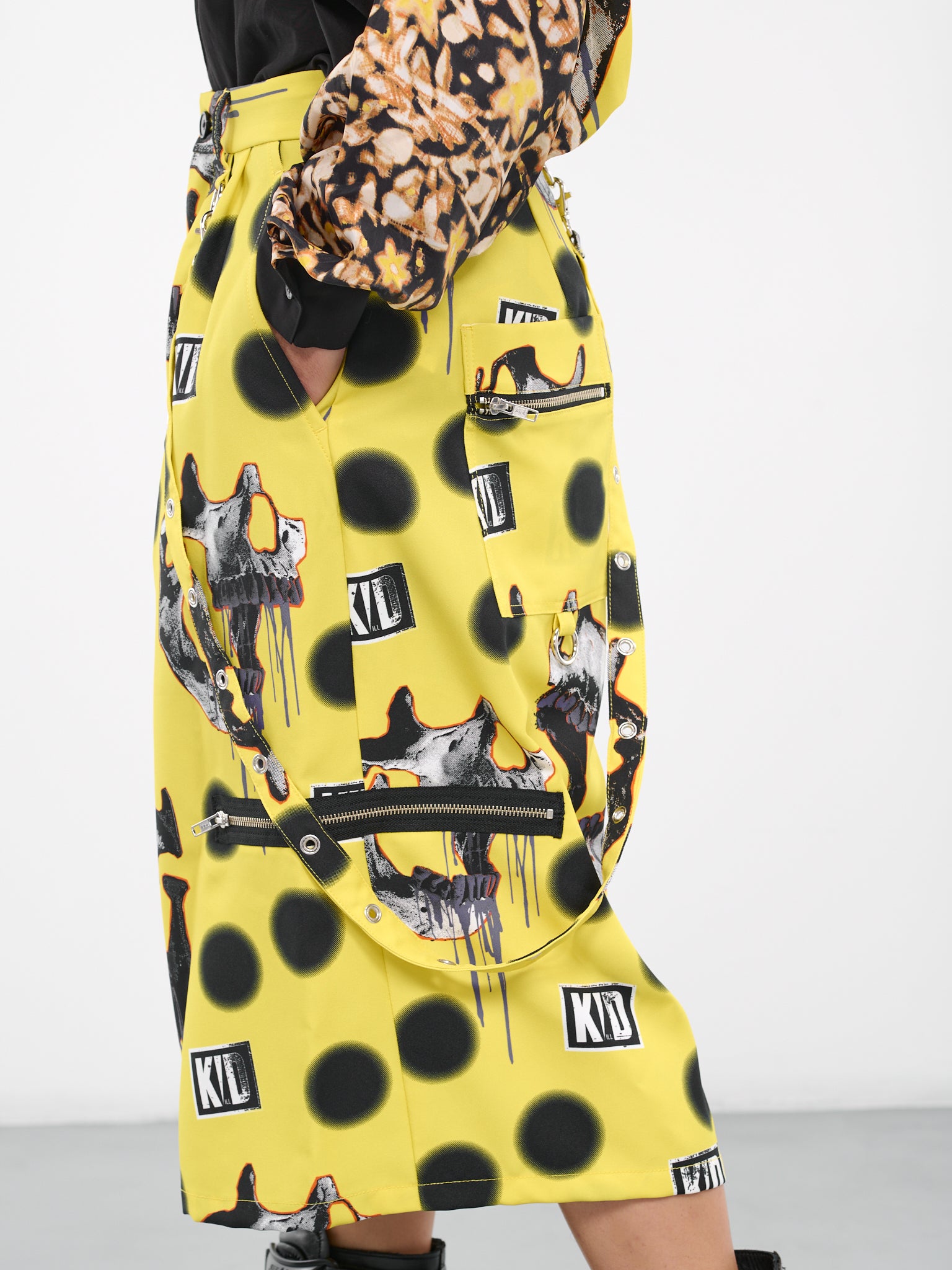 Skull Zip Shorts (KL768-YELLOW-SKULL)