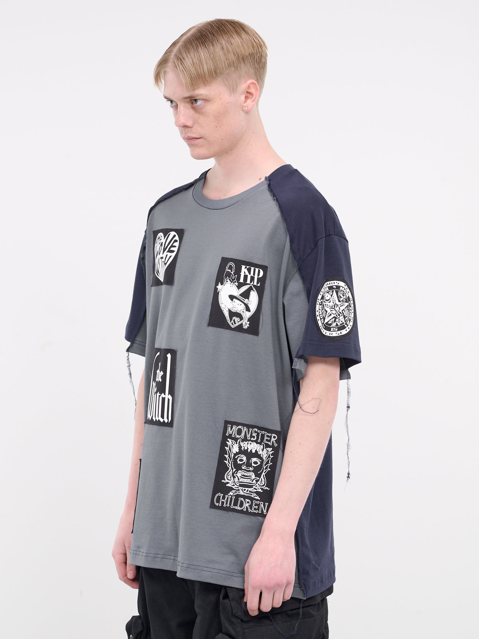 Distressed Graphic Patch Tee (KL820-NAVY-GREY)