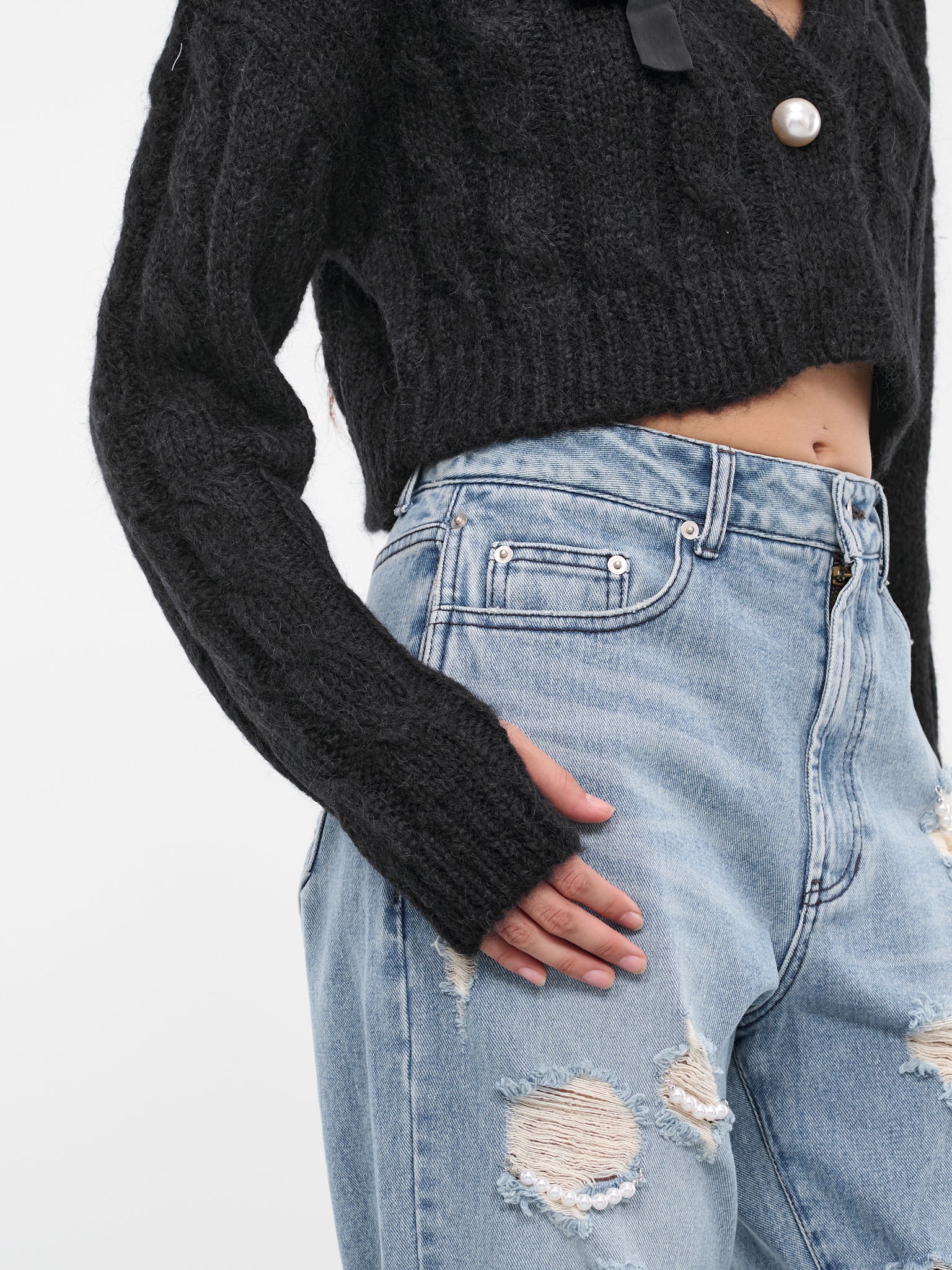 Pearl Crop Cardigan (KN012-BK-BLACK)