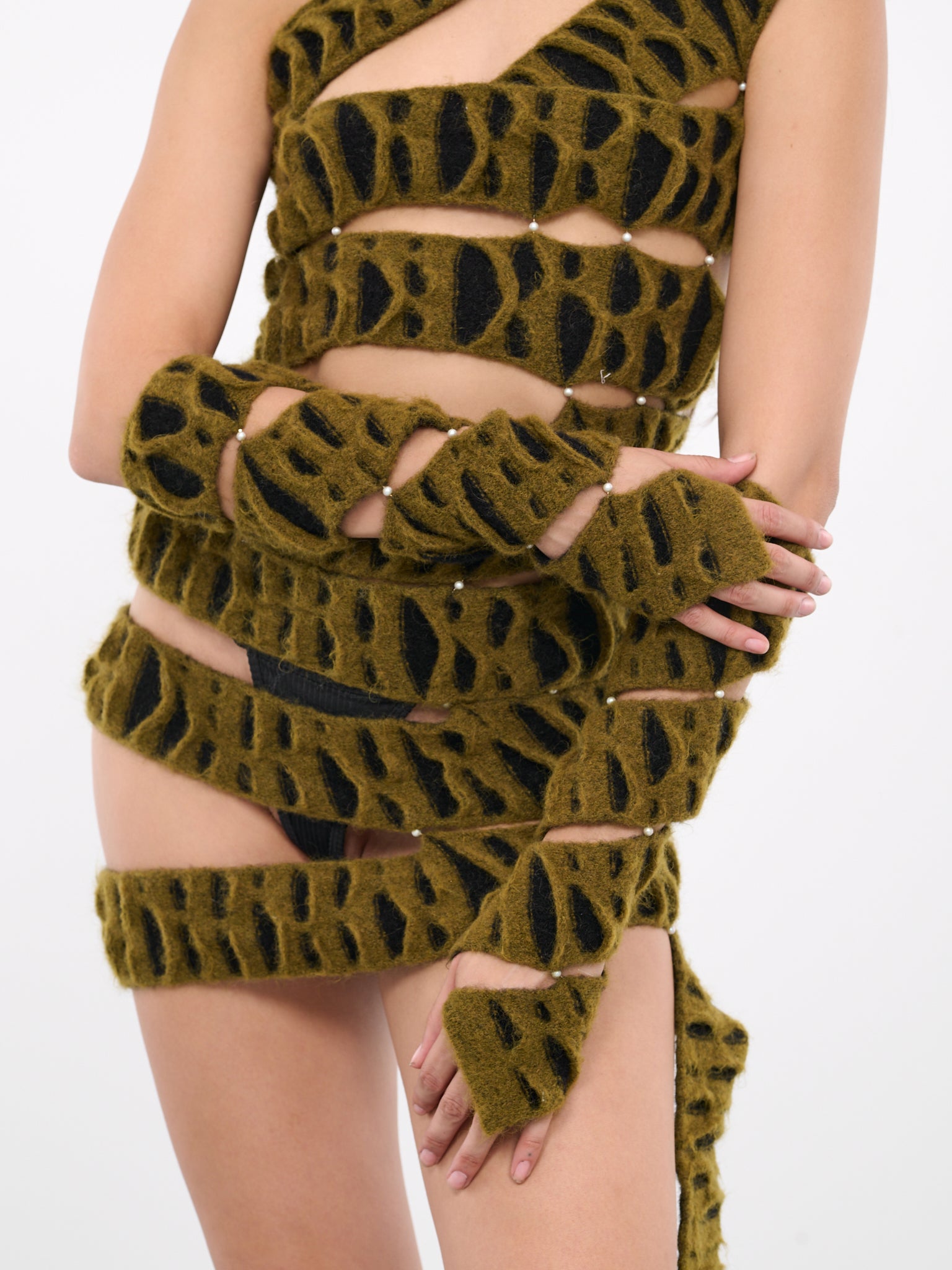 Spiral Animal Arm Warmers (KN04K-KHAKI-GREEN-ONYX)