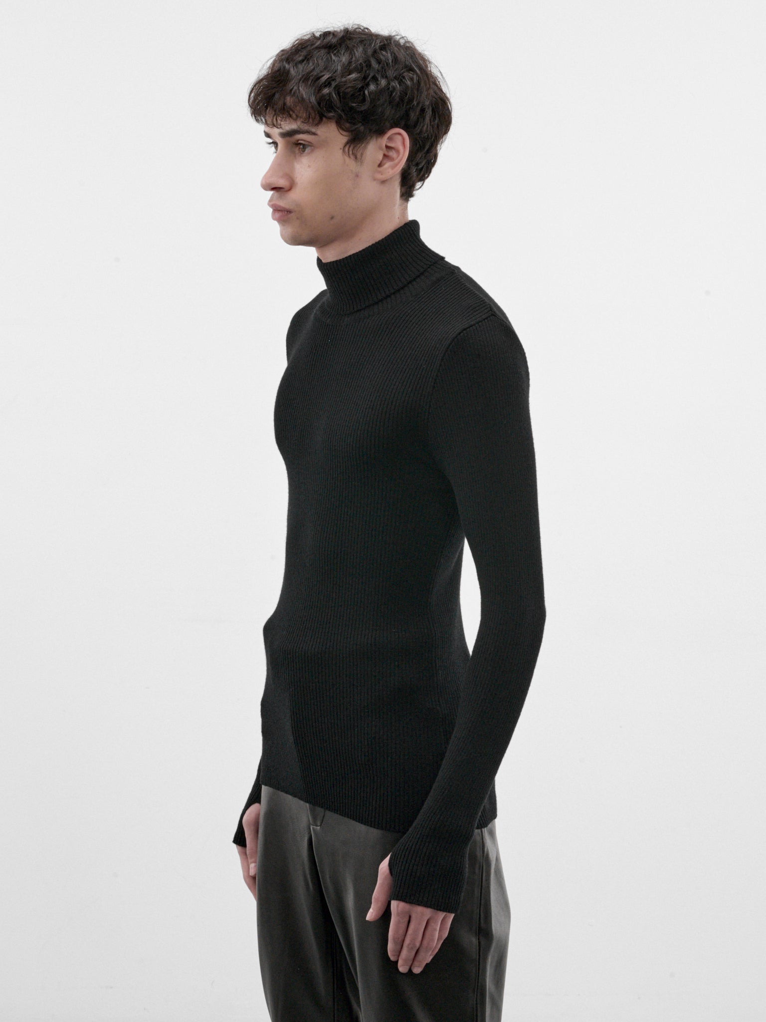 Black Ribbed Wool Turtleneck (KN65-BLACK)