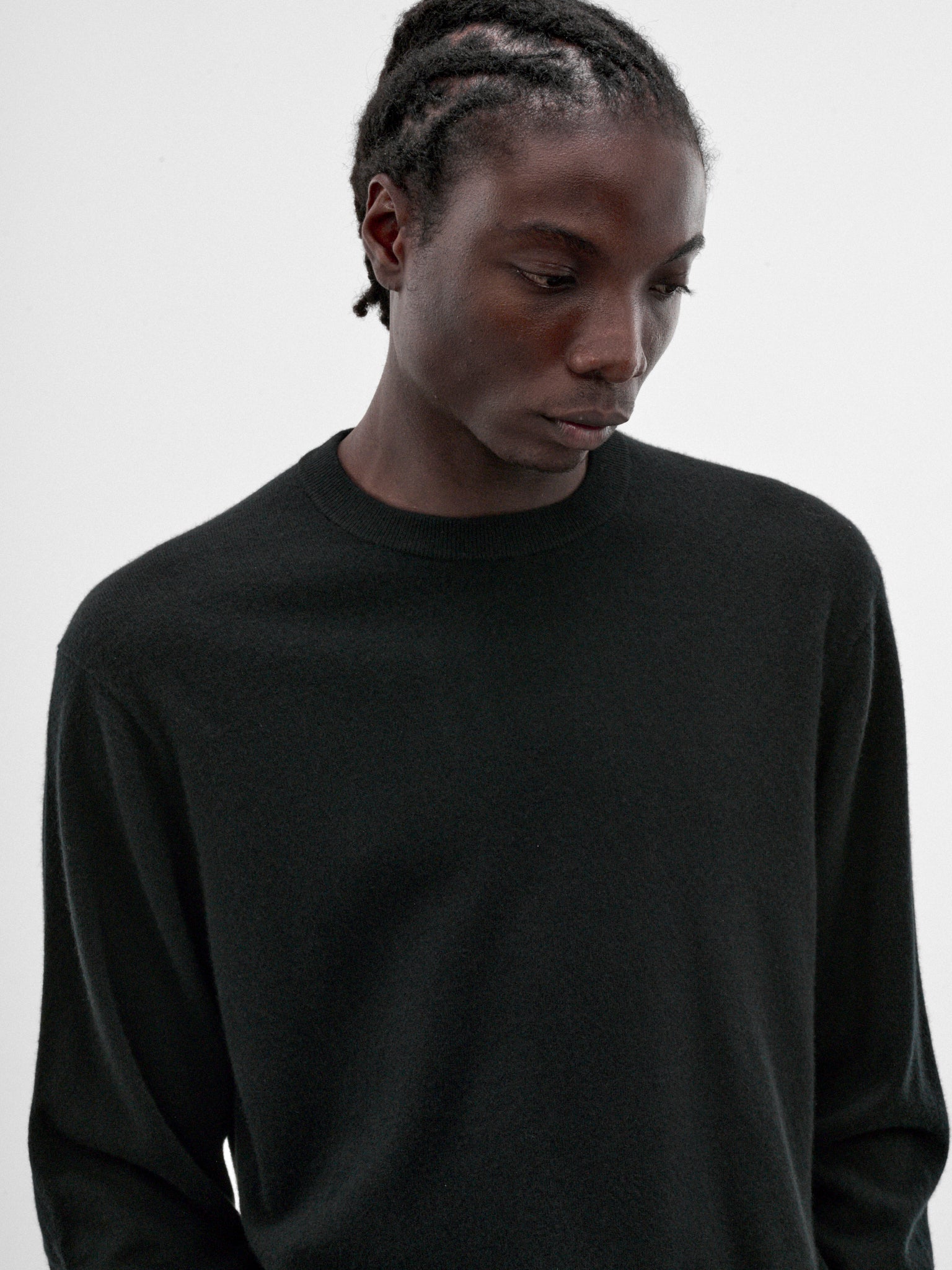 Black Baby Cashmere Crewneck Sweater (KRAGLW0911-BLACK)