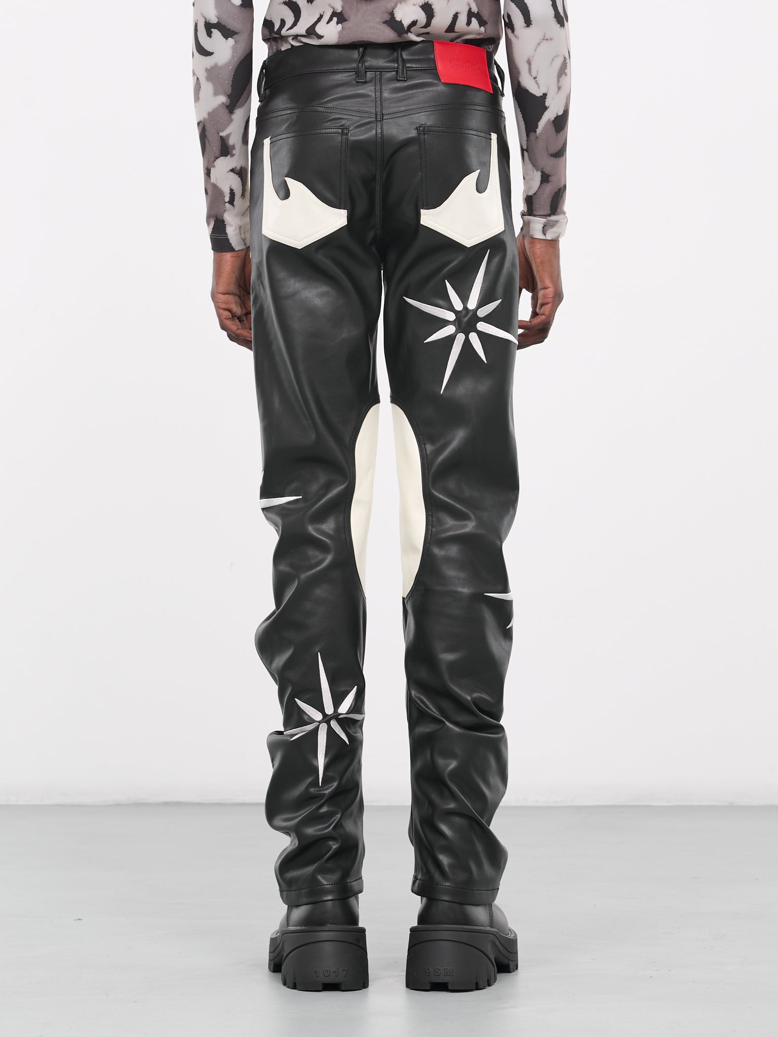 Flower Rider Pants (KUW3PT04KR-C4001-999-BLACK)