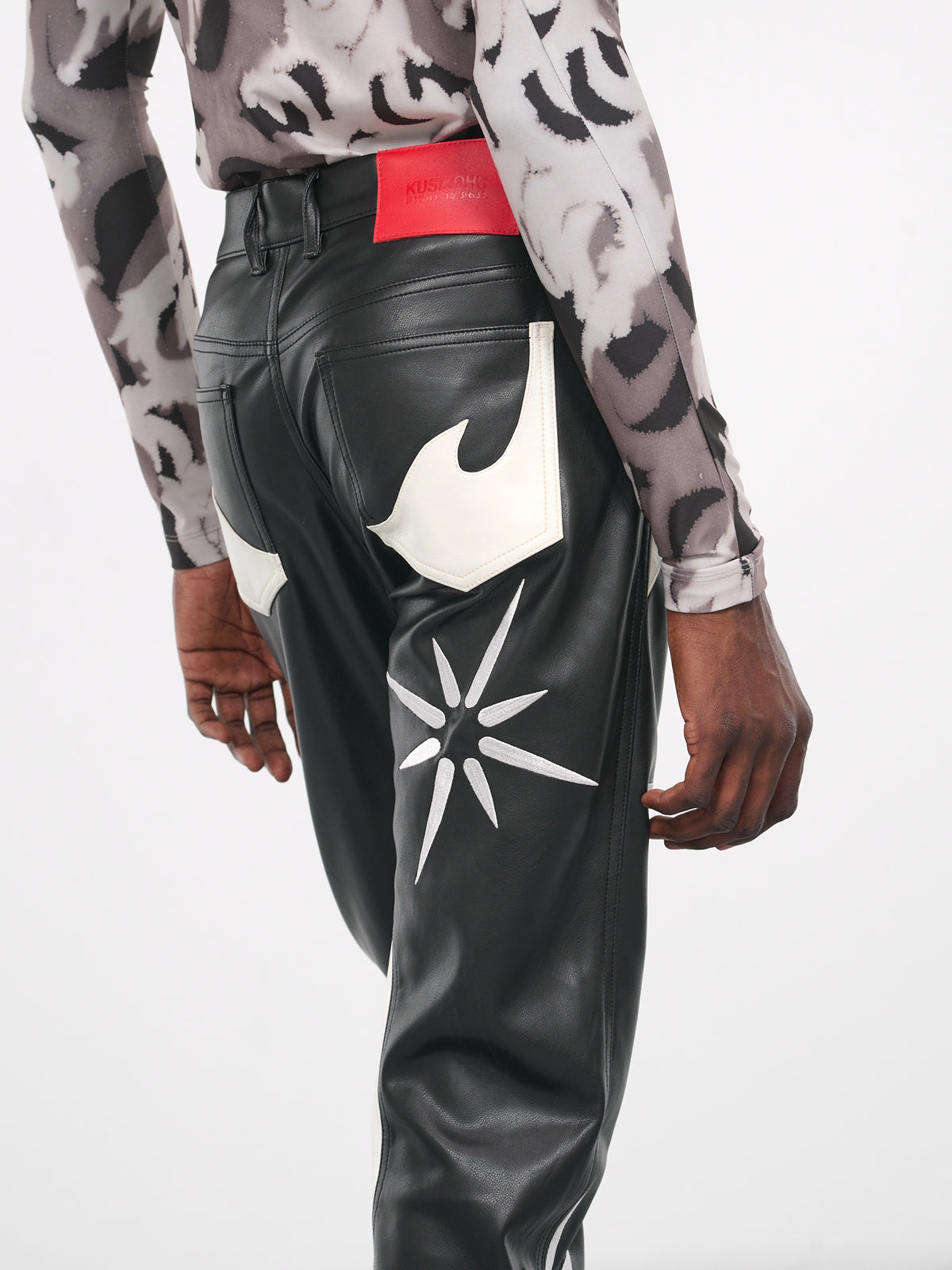 Flower Rider Pants (KUW3PT04KR-C4001-999-BLACK)