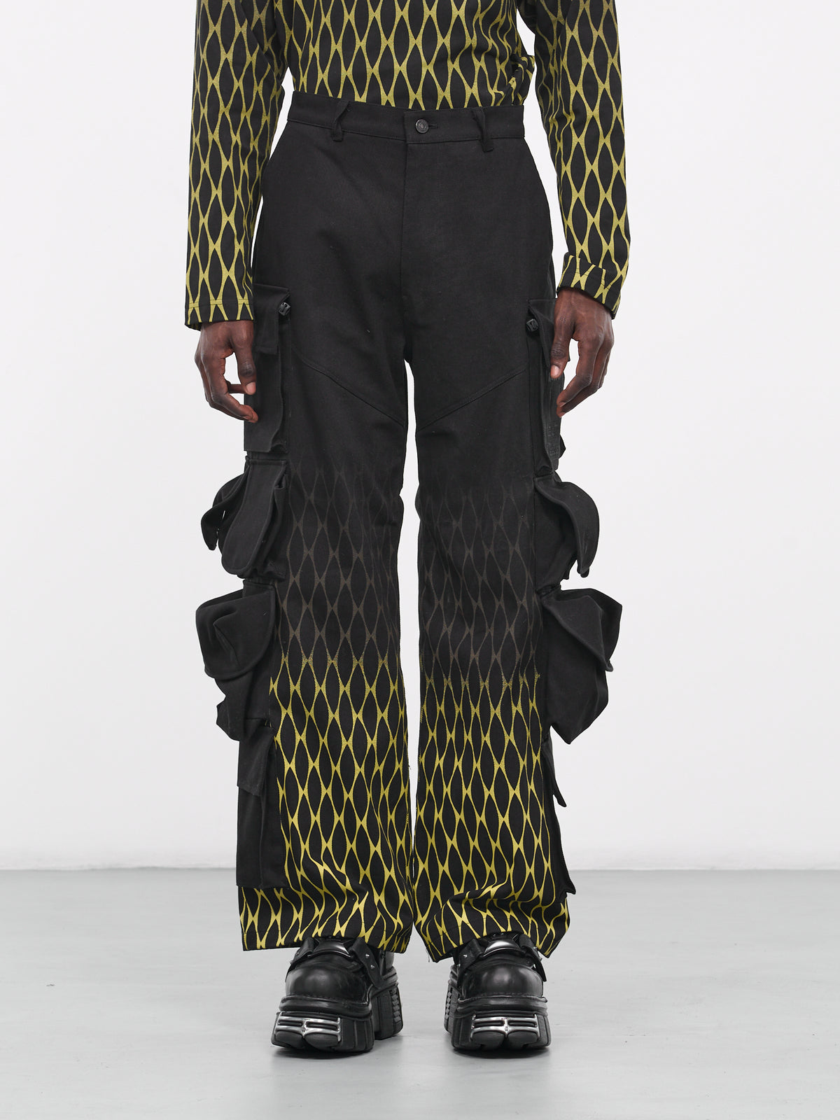 Chain Print Cargo Pants (KUW3PT05KR-C4002-999-BLACK)