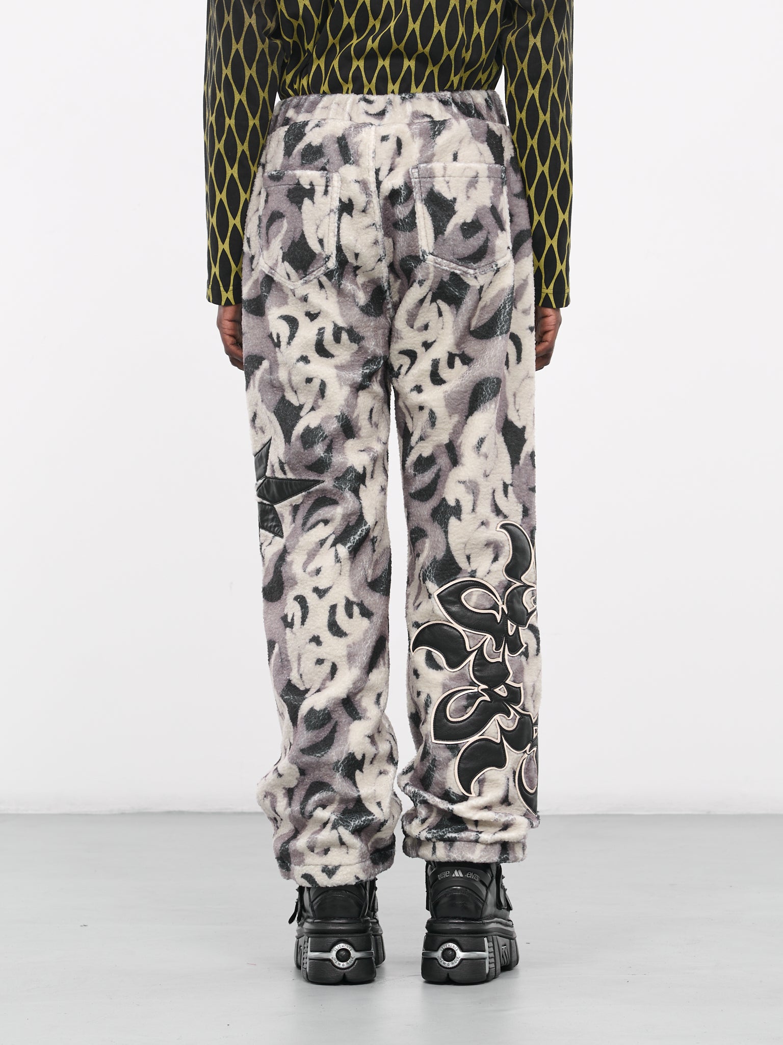 Pattern Fleece Pants (KUW3PT08KR-C4001-900-ASH)
