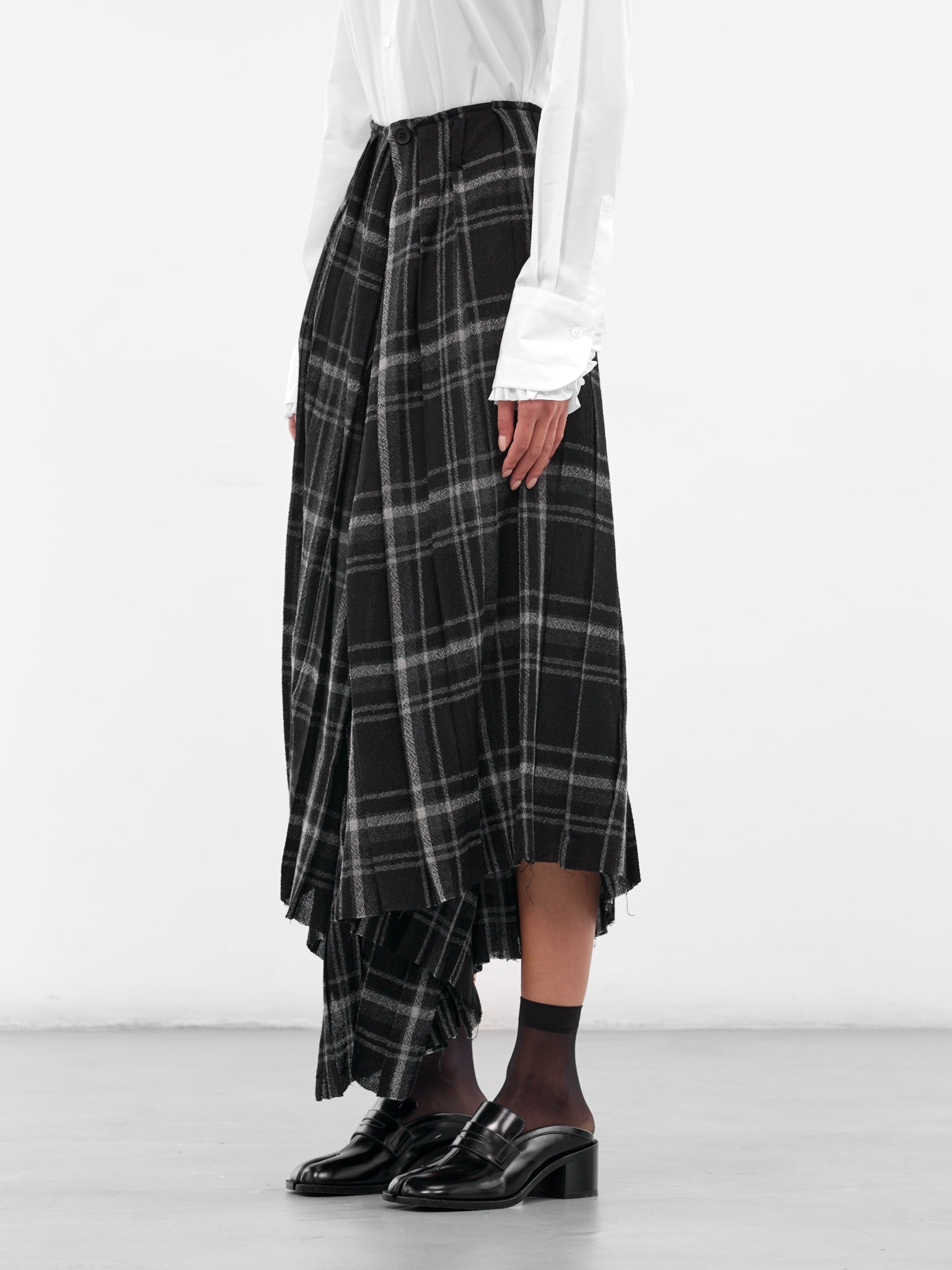 Black Tartan Baggy Trousers (LL-P04-122-BLACK)