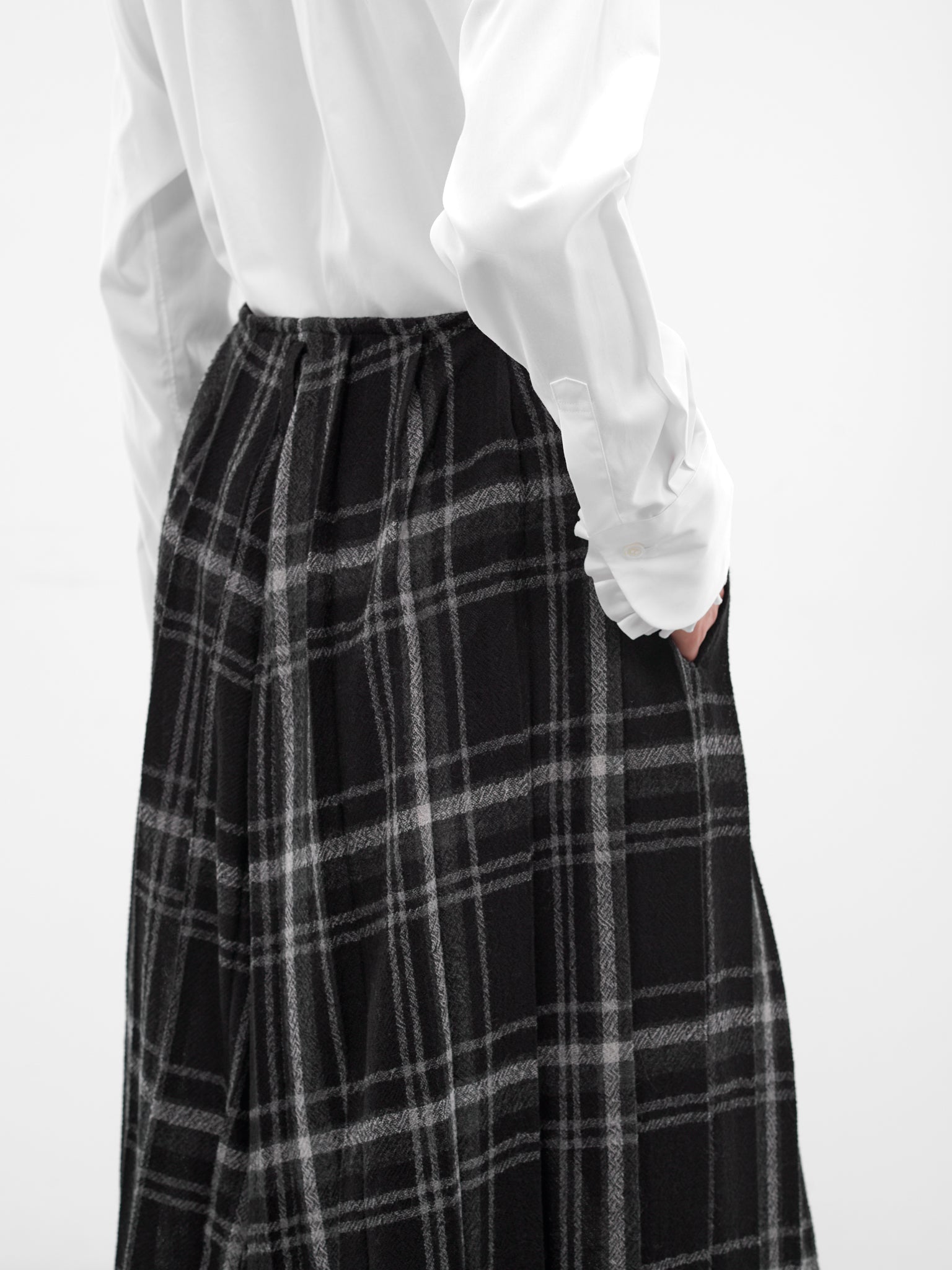 Black Tartan Baggy Trousers (LL-P04-122-BLACK)