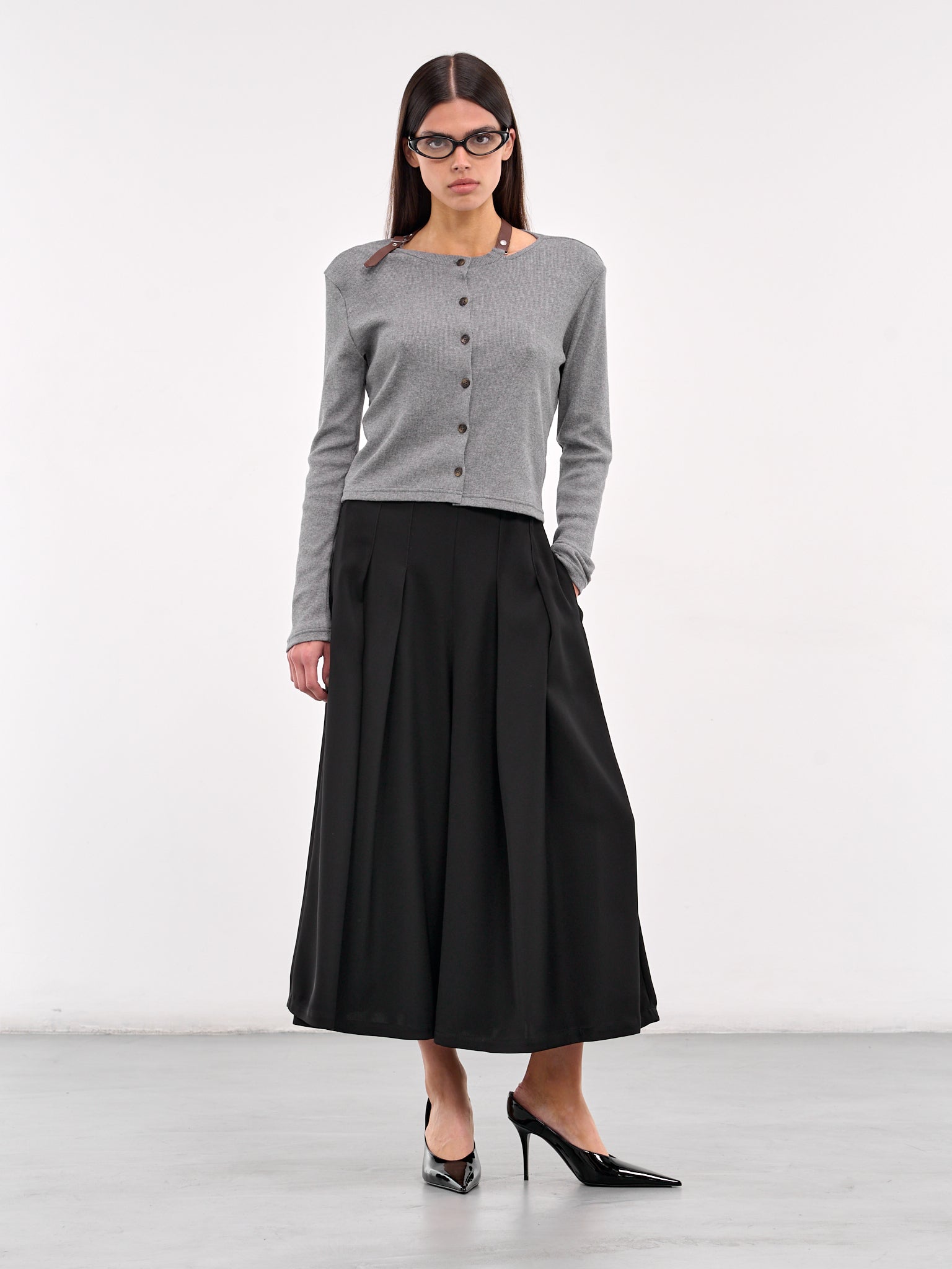 Tuck Flare Pants (LA-P52-910-1-BLACK)
