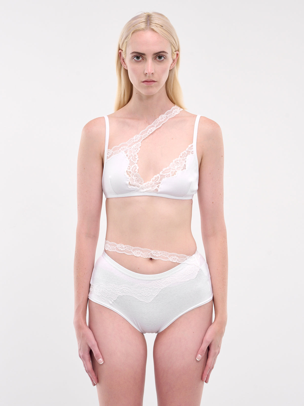 Asymmetric Lace Trim Bra (LV-UND002-WHITE)