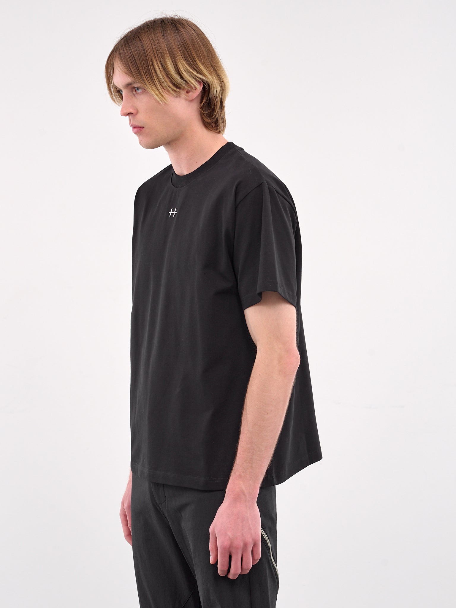 Axiom Tee (M-09-114-BLACK)