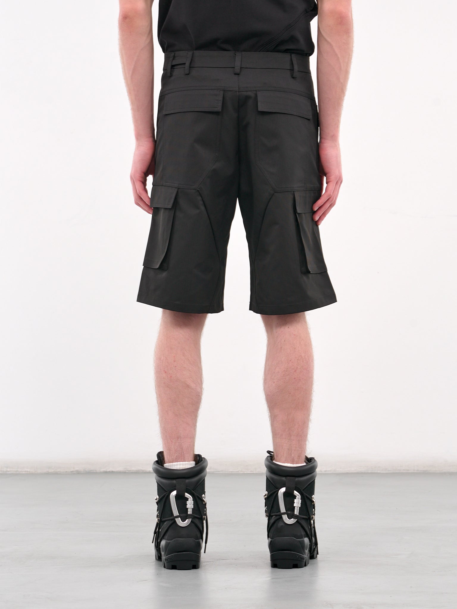 Cellulae Cargo Shorts (M-10-163-BLACK)