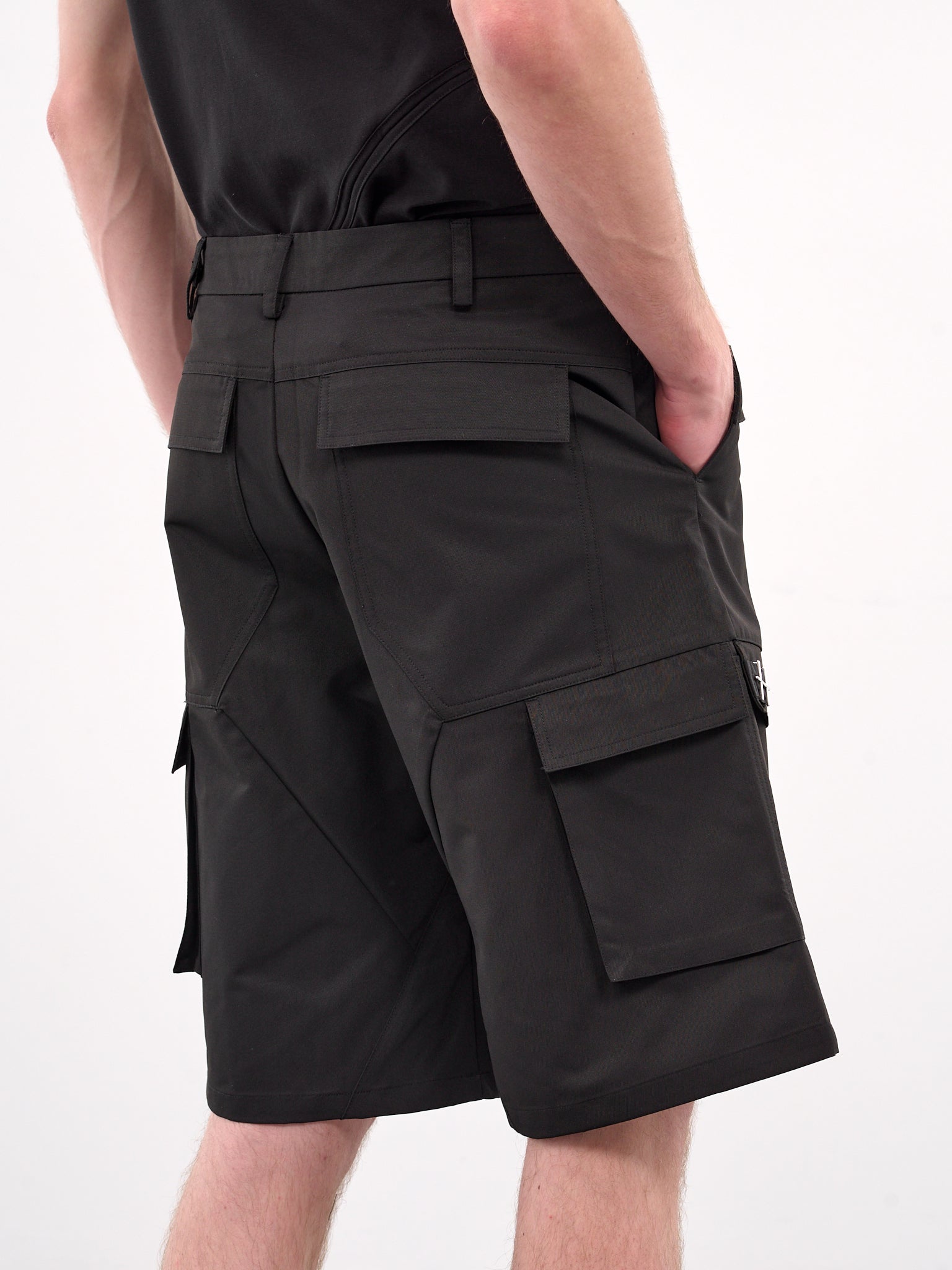 Cellulae Cargo Shorts (M-10-163-BLACK)