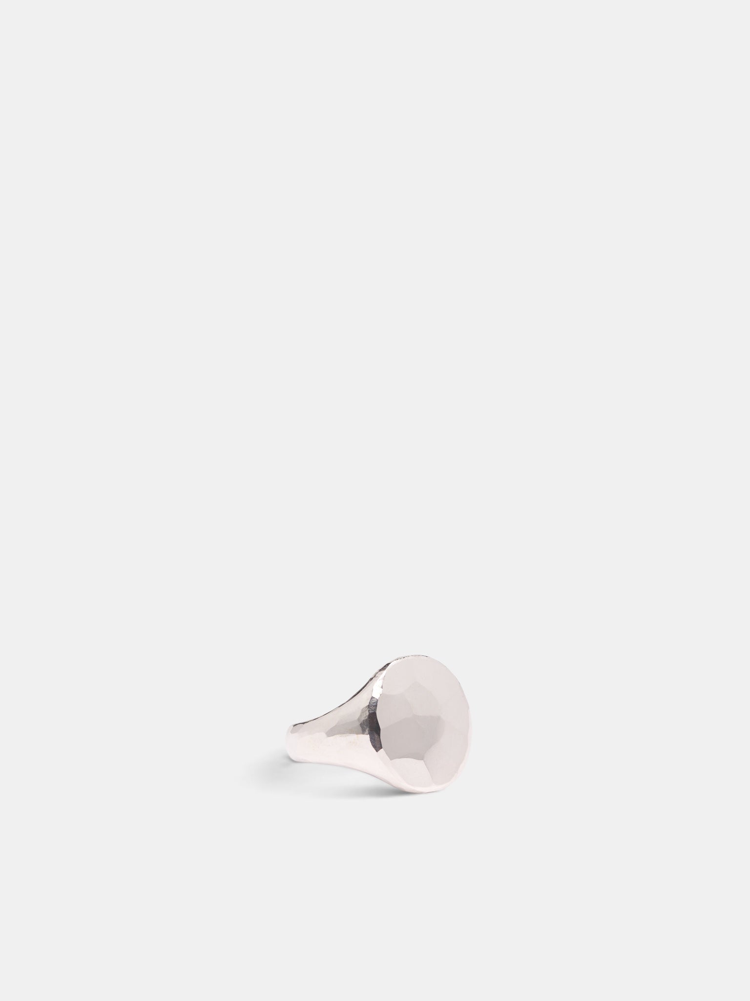Silver Oval Hammered Signet Ring (M1001-SILVER)