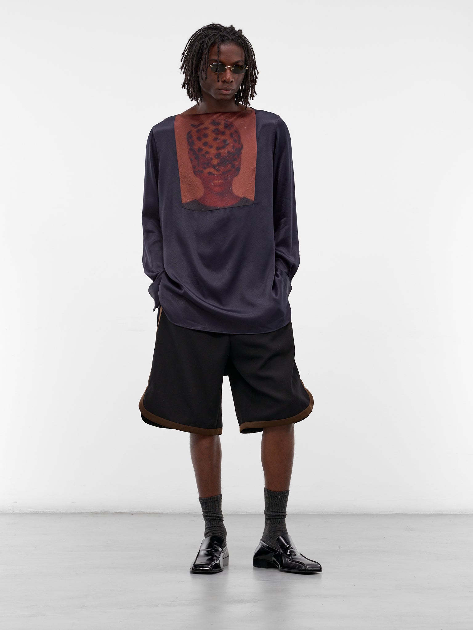 Navy Mary Graphic Silk Shirt (MA25SH11-VI01-503-NAVY-RED-PRI)