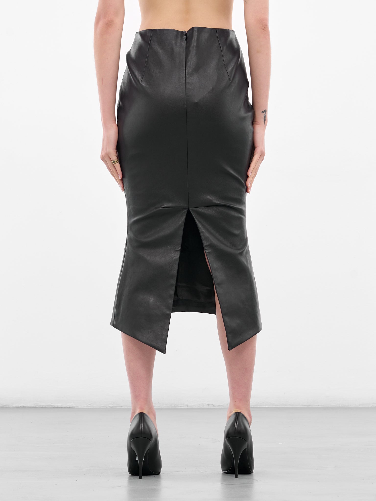 Black Leather Madam H. Skirt (MAT01SK201-SCLERA-BLACK)