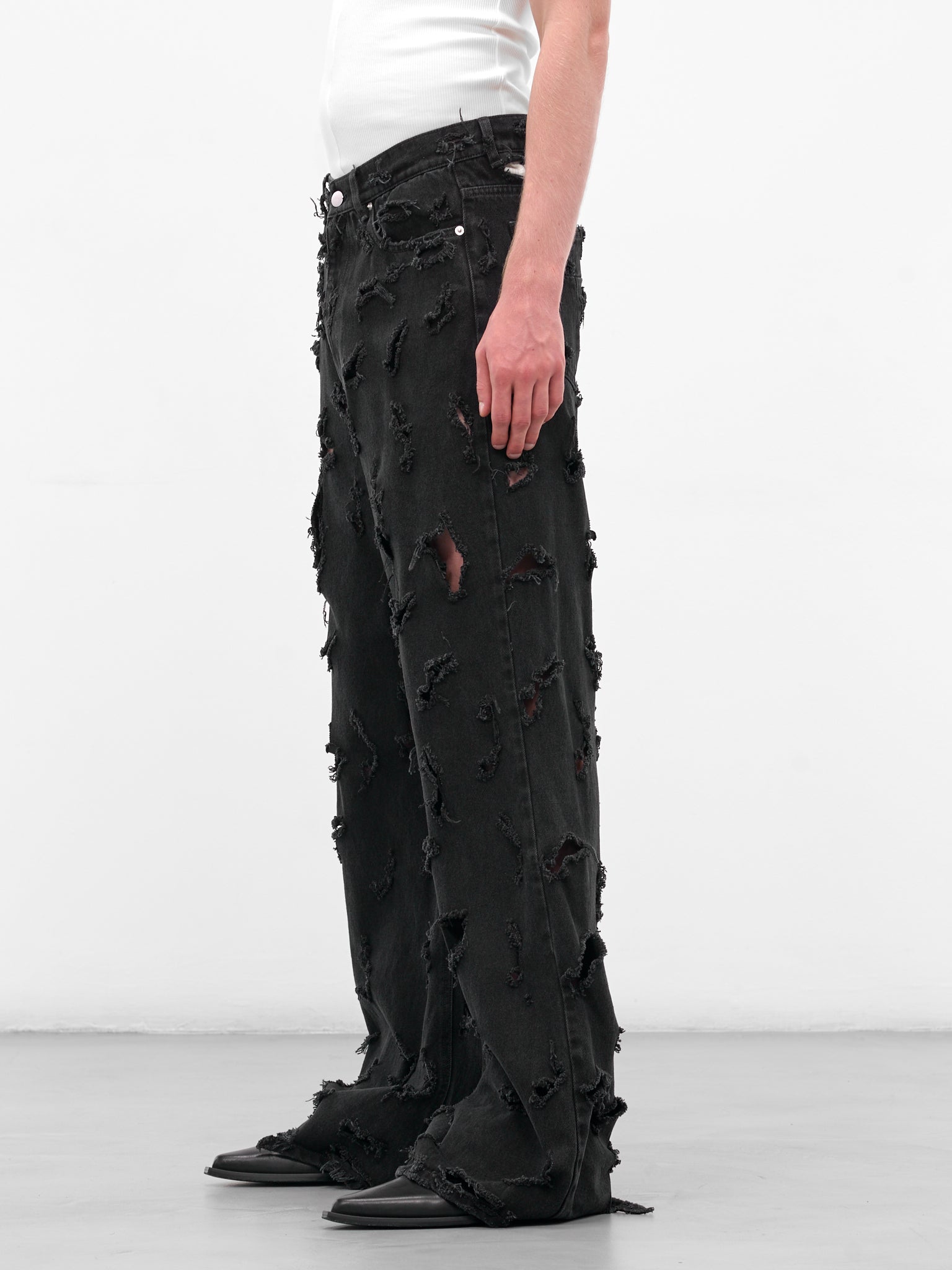 The Black Destroyed Flare Jeans (MAT01P103-SCLERA-BLACK)