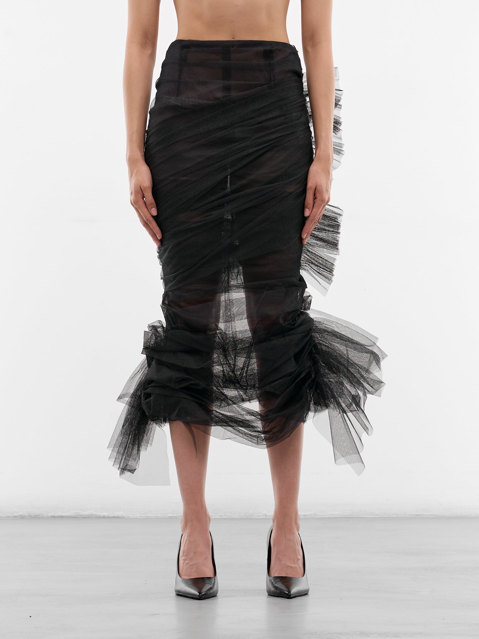 Black Madame L. Tulle Skirt (MAT02SK104-SCLERA-BLACK)