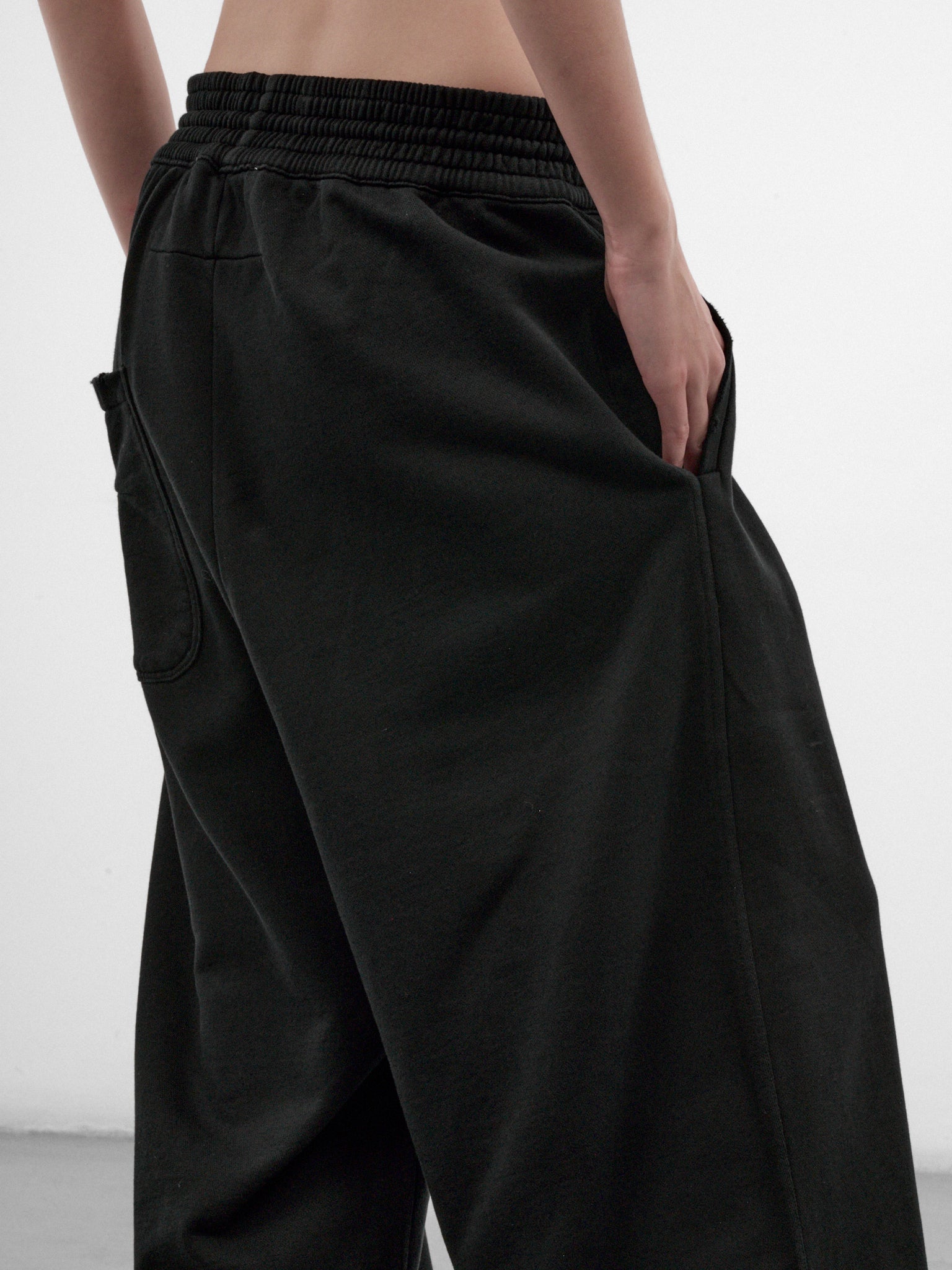 Black Cotton Wide Sweatpants (MAT03P006-BLACK)