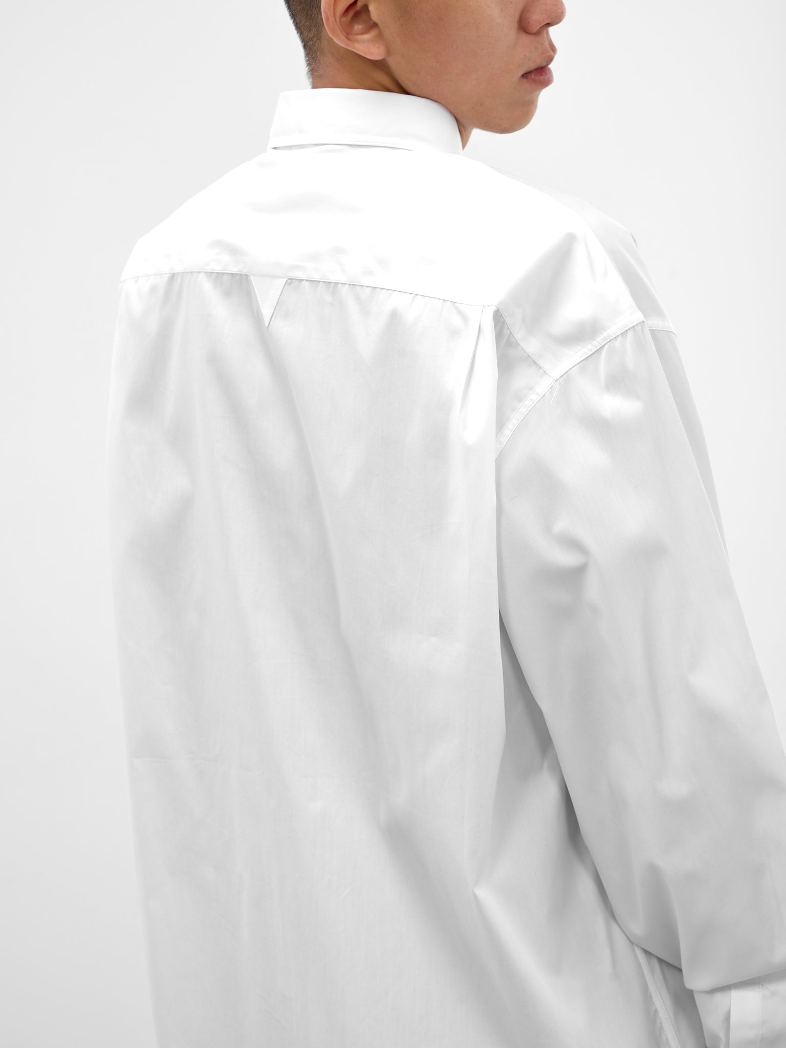 White Ironing Burn Graphic Shirt (ME76SH045W-WHITE)