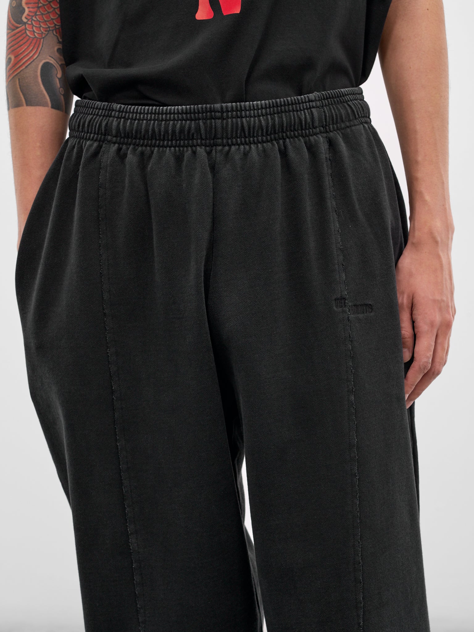 Black Deconstructed Cut-Up Sweatpants (ME76SP204B-BLACK)