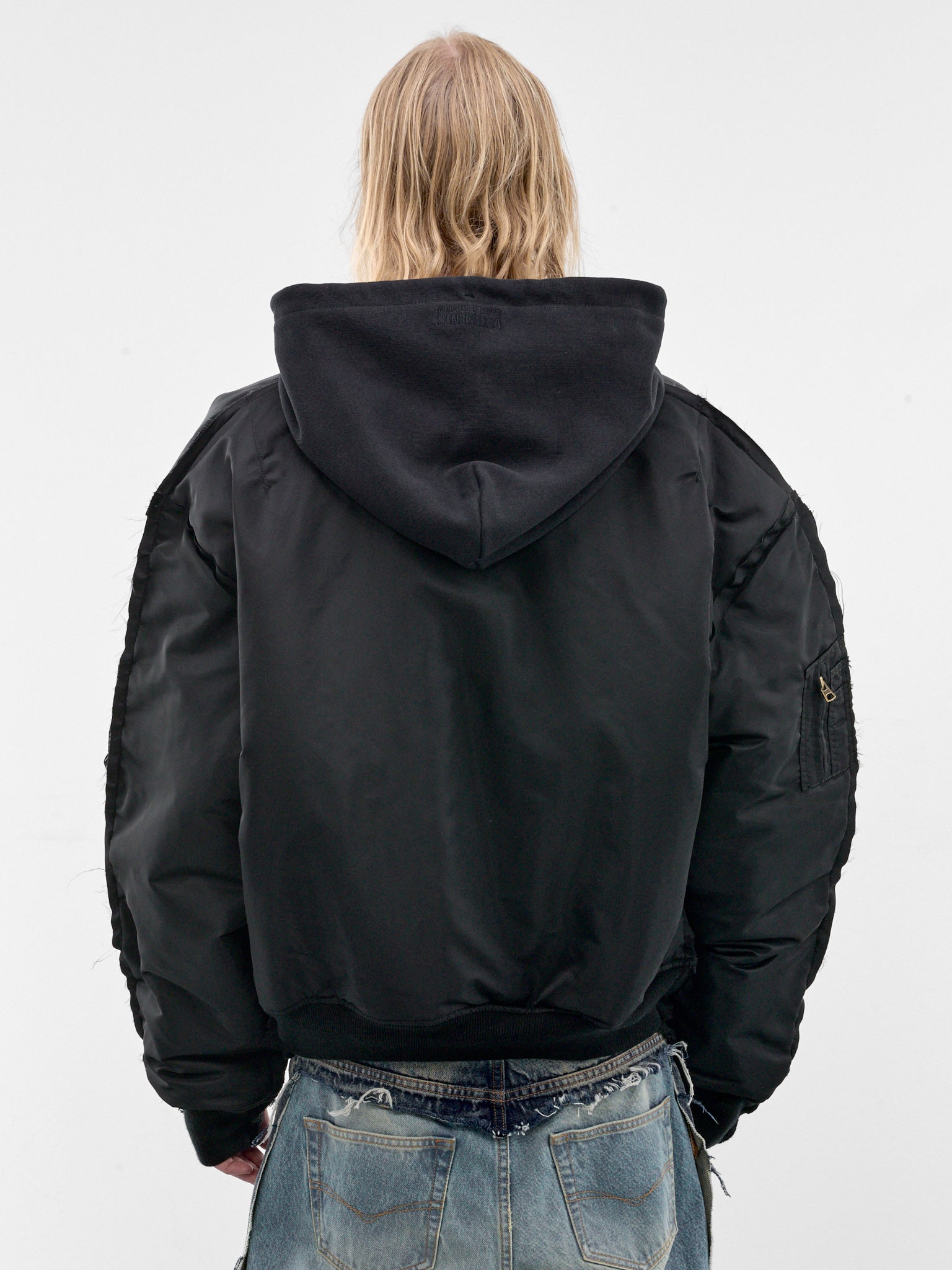 Vetements x Alpha Industries Deconstructed Bomber (MH27JA018B-BLACK)