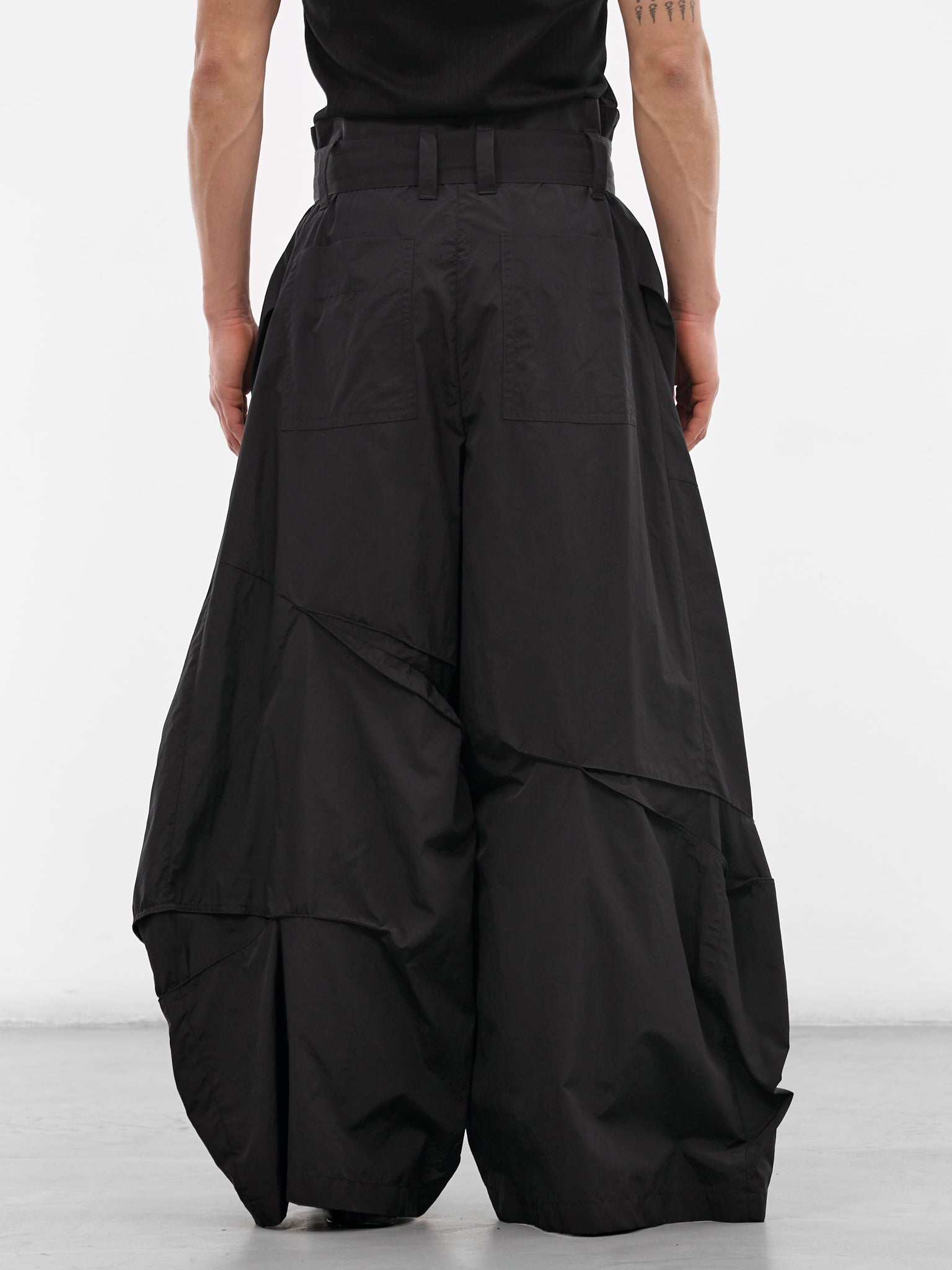 Black Sculptural Pleated Baggy Trousers (MI2PT712BK-BLACK)