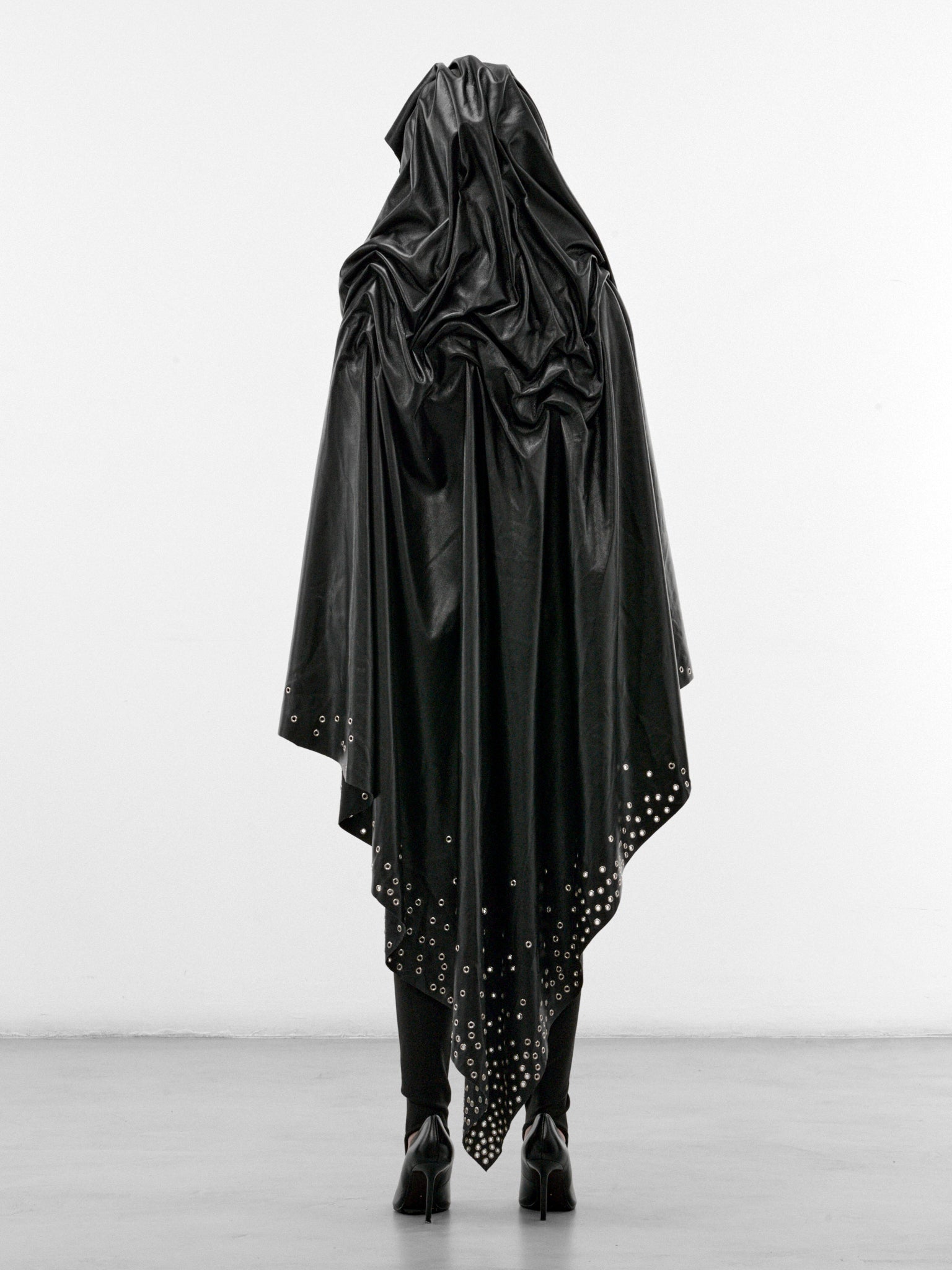 Midnight Serpent Veil (MIDNIGHT-SERPENT-BLACK-SILVER)