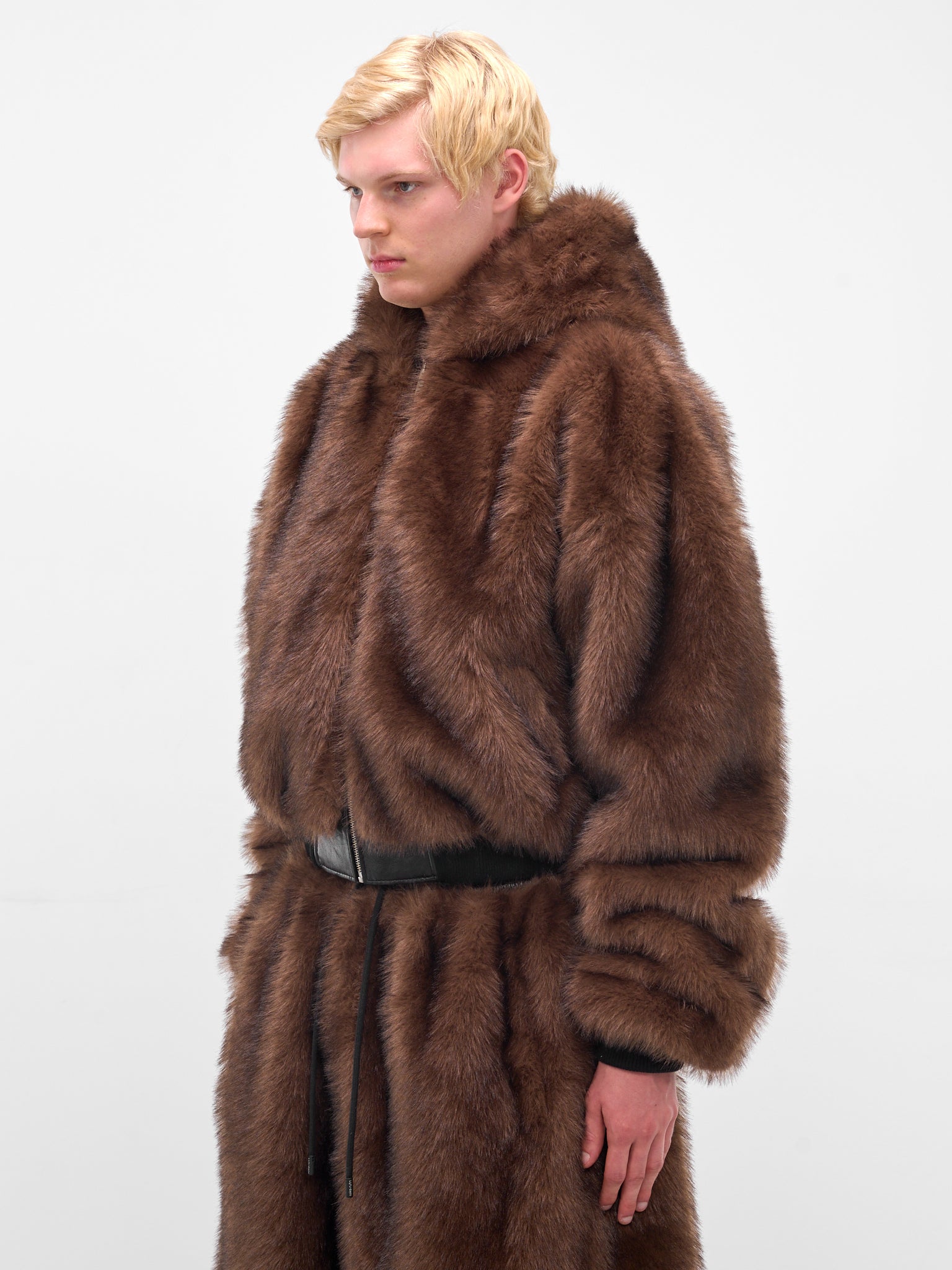 Brown Fur Yeti Outlaw Hoodie (MJ038F-FF-RACOON)