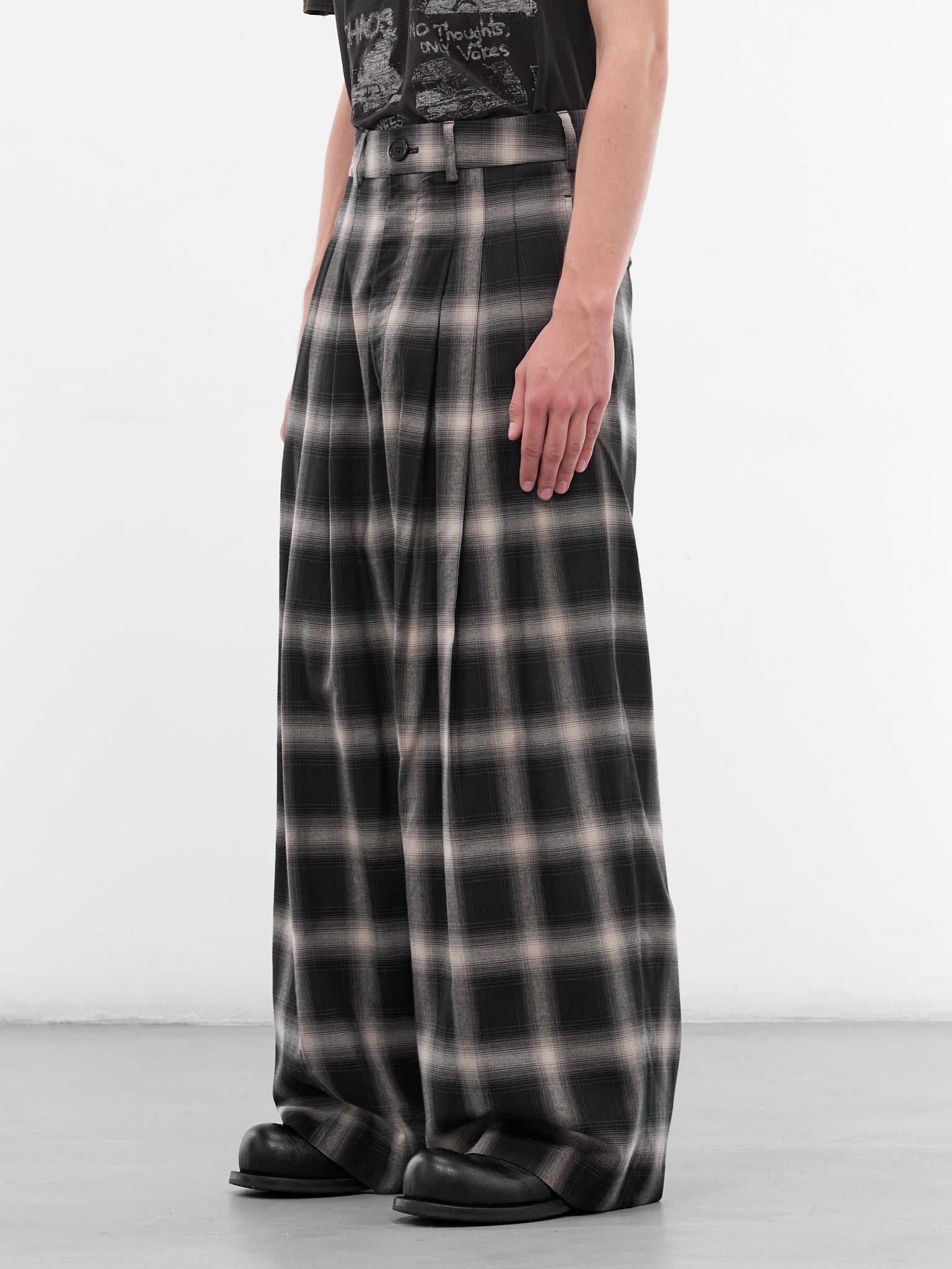 Ombre Check Triple Pleated Trousers (MP041W-OCC-907-OMBRE-CHECK)