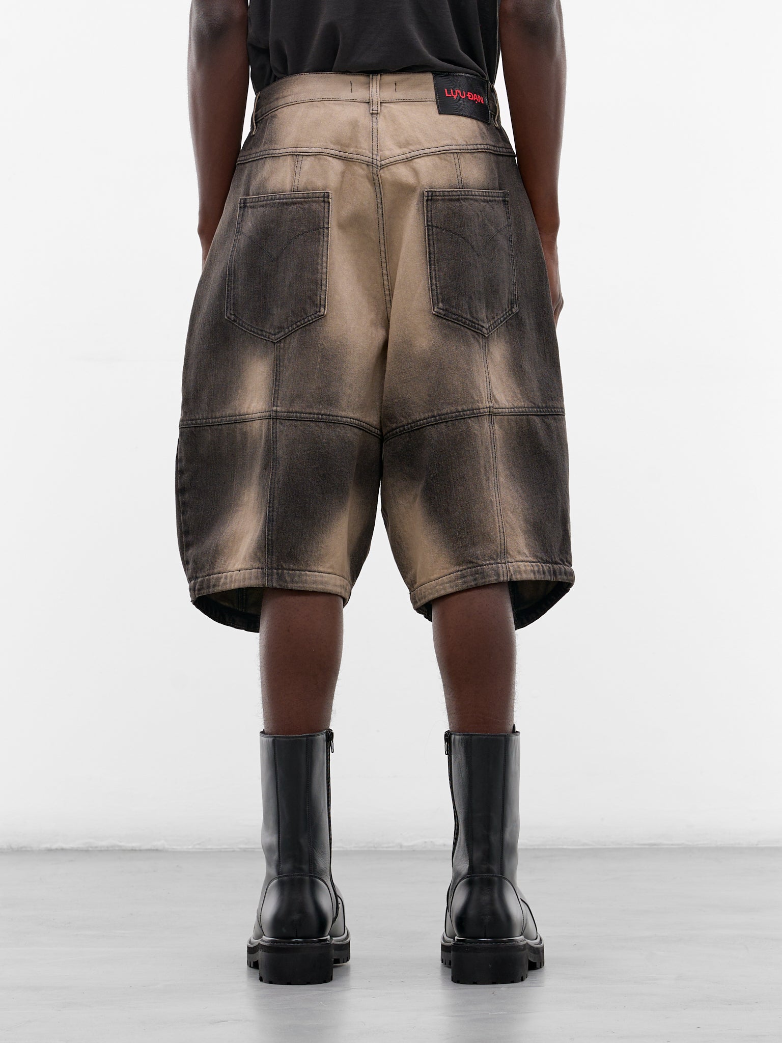 Deep Stain Puffa Balloon Shorts (MP117D-WD-912-DEEP-STAIN)